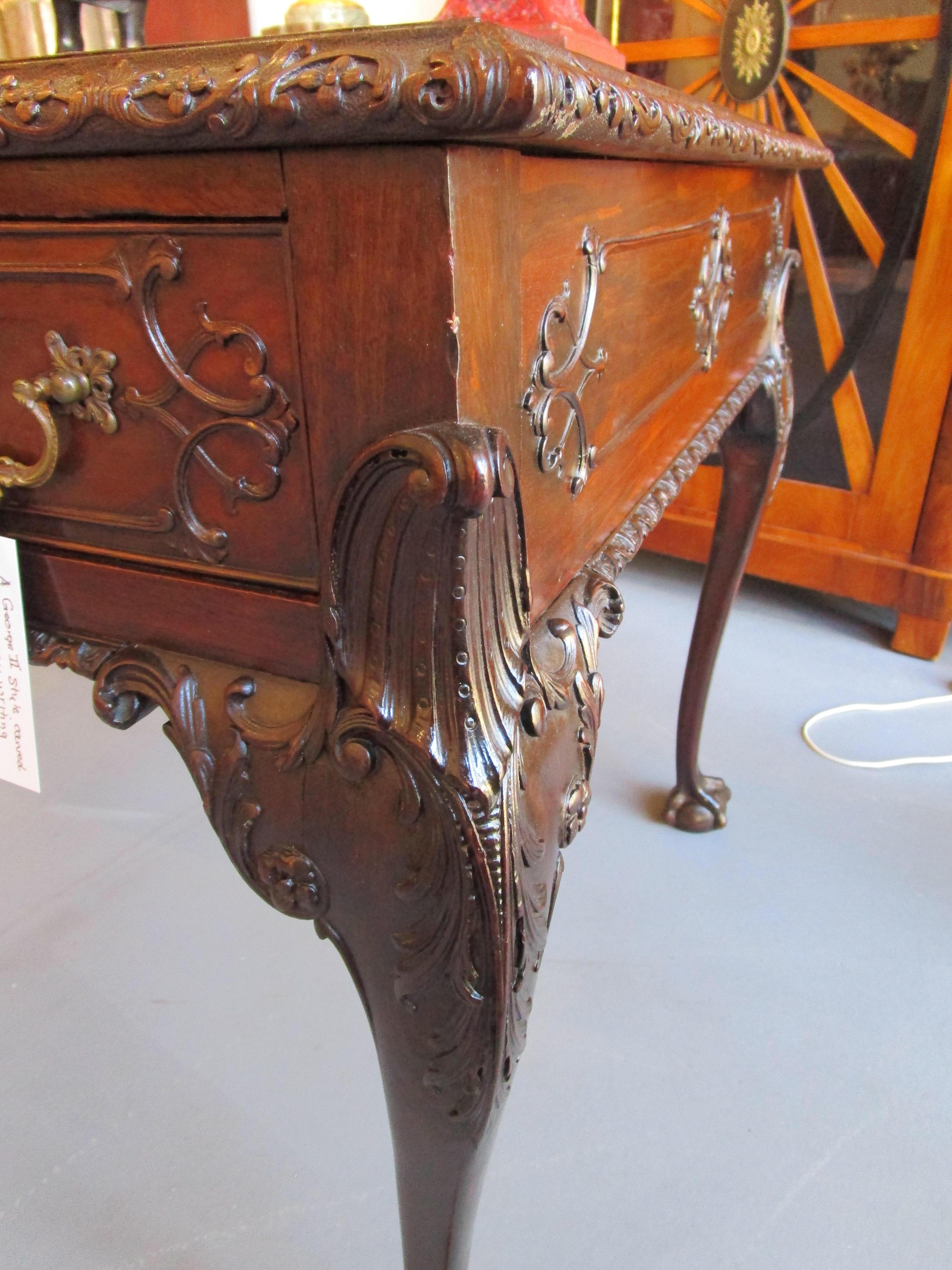 Fine 19th C Mahogany George 11 Writing Desk in the Manner of William Harllett In Good Condition For Sale In Dallas, TX