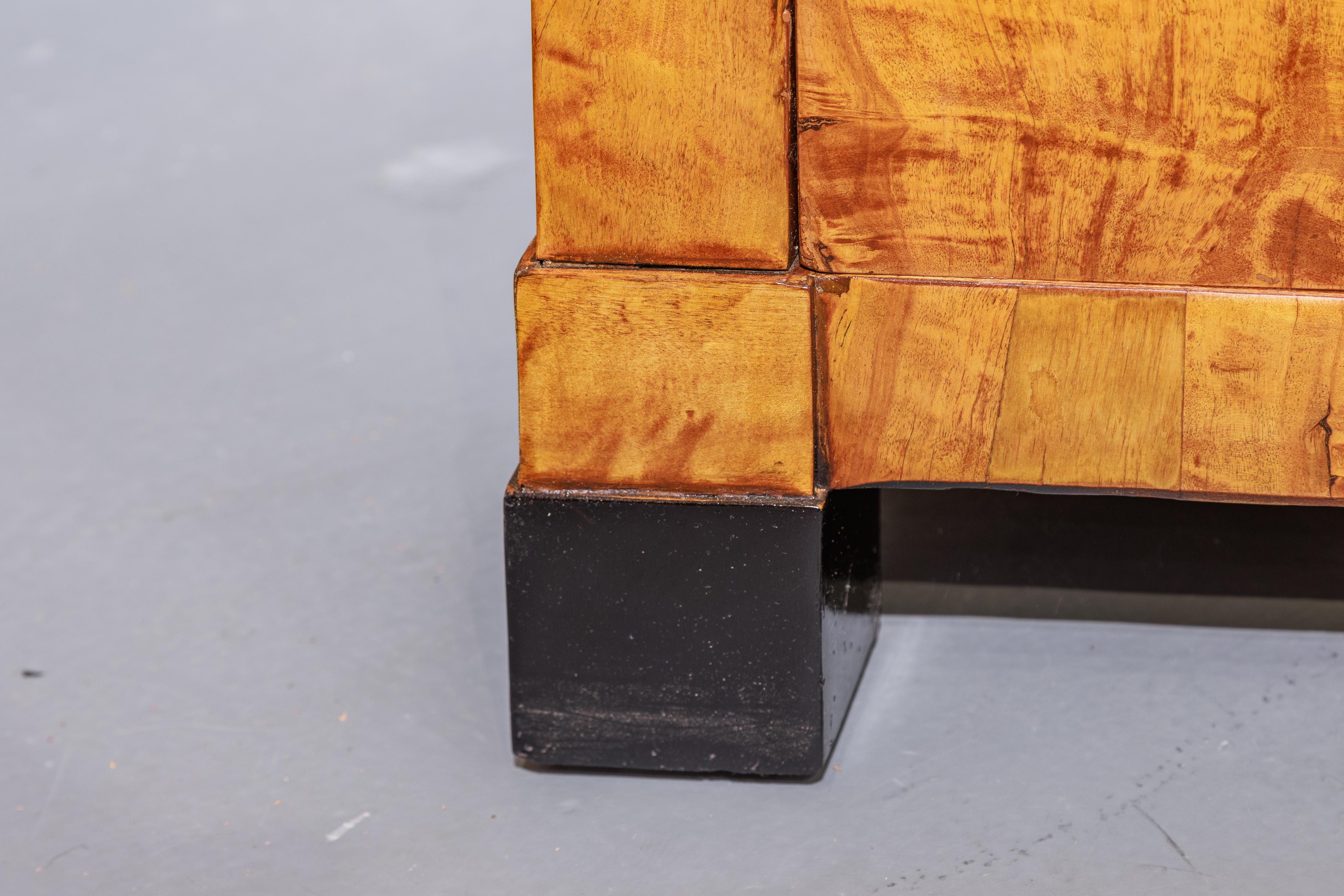 Birch A fine 19th century Biedermeier  satinwood  birch and ebony secretary For Sale
