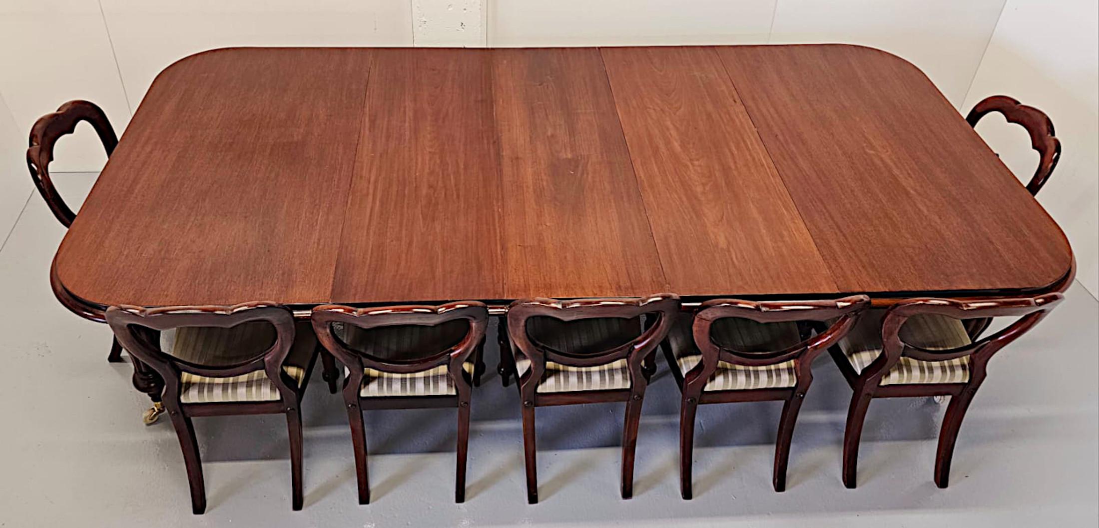  A Fine 19th Century Dining Table  For Sale 7