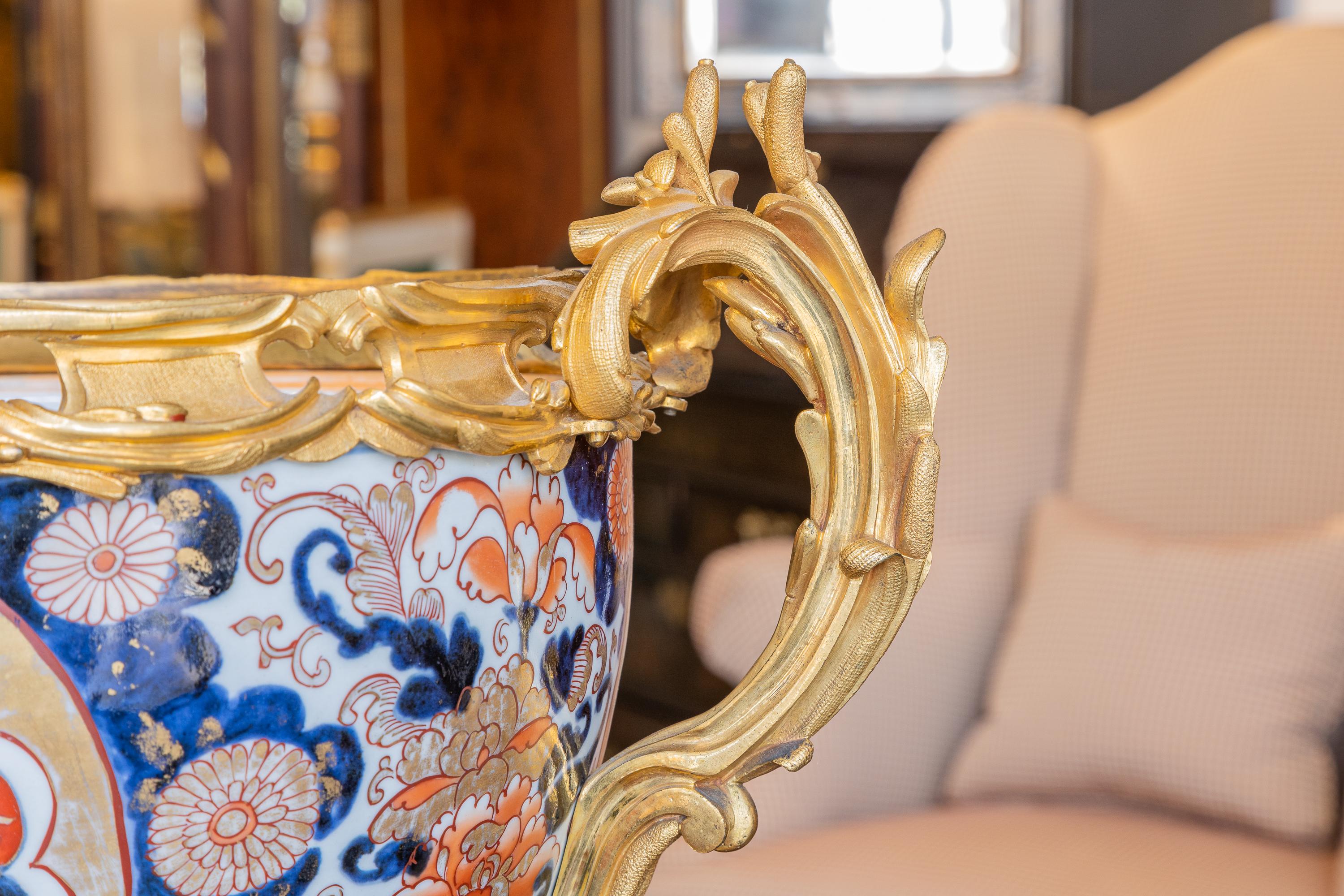 Louis Philippe Fine 19th Century French Gilt Bronze and Imari Porcelain Cachepot For Sale