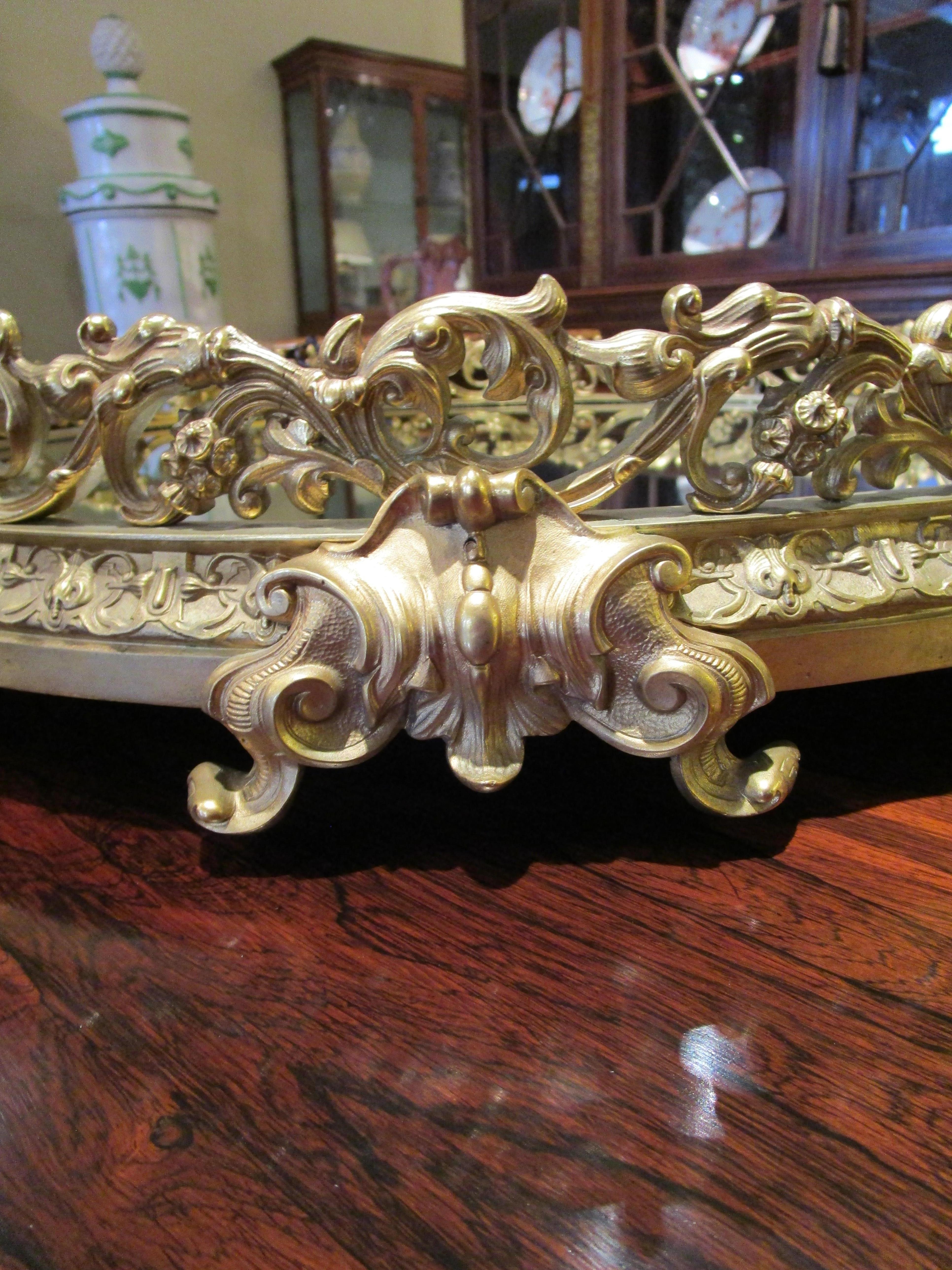 A fine 19th century French gilt bronze mirrored plateau  In Good Condition For Sale In Dallas, TX