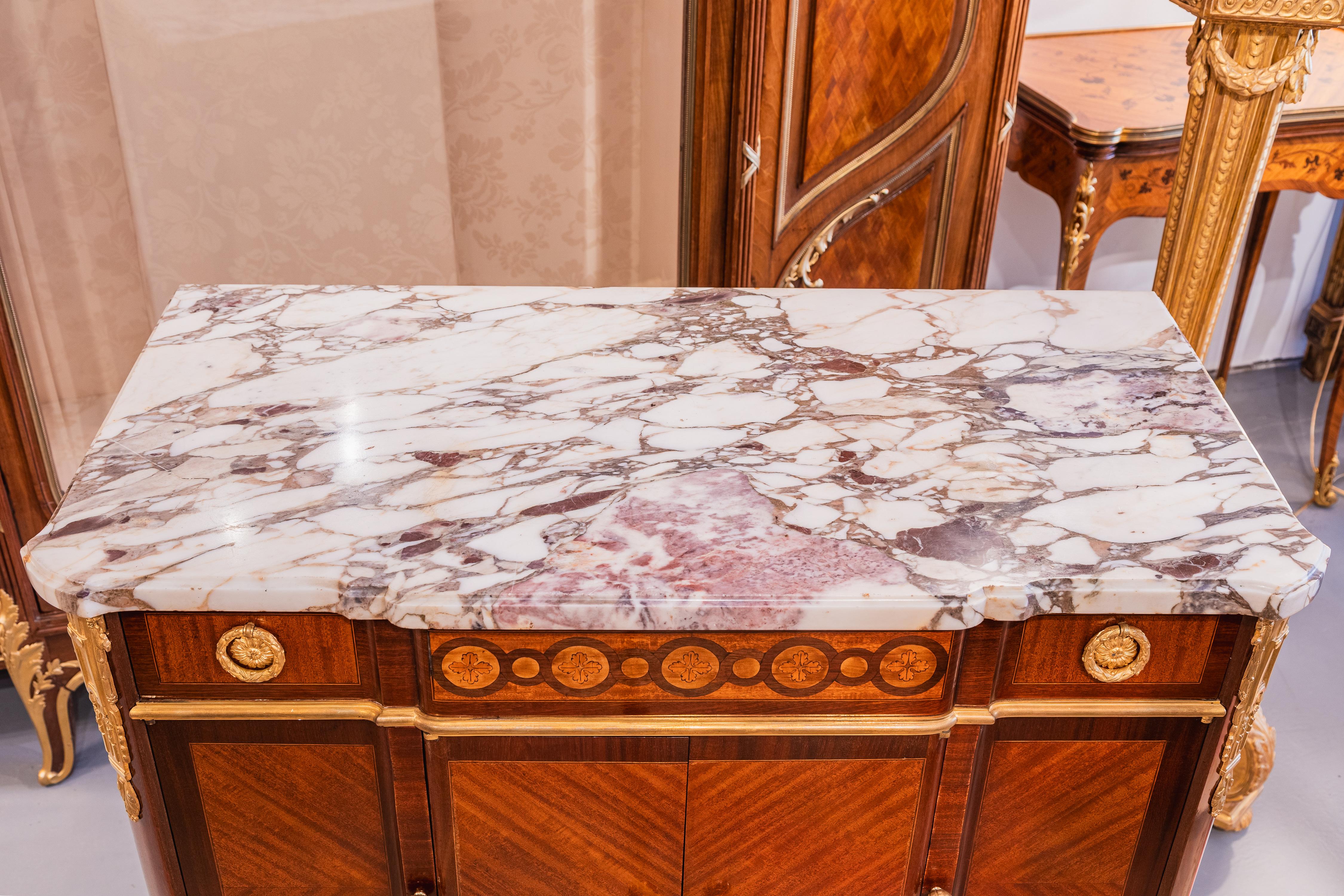 Belle commode française du XIXe siècle de style Louis XVI par G. Durand en vente 1