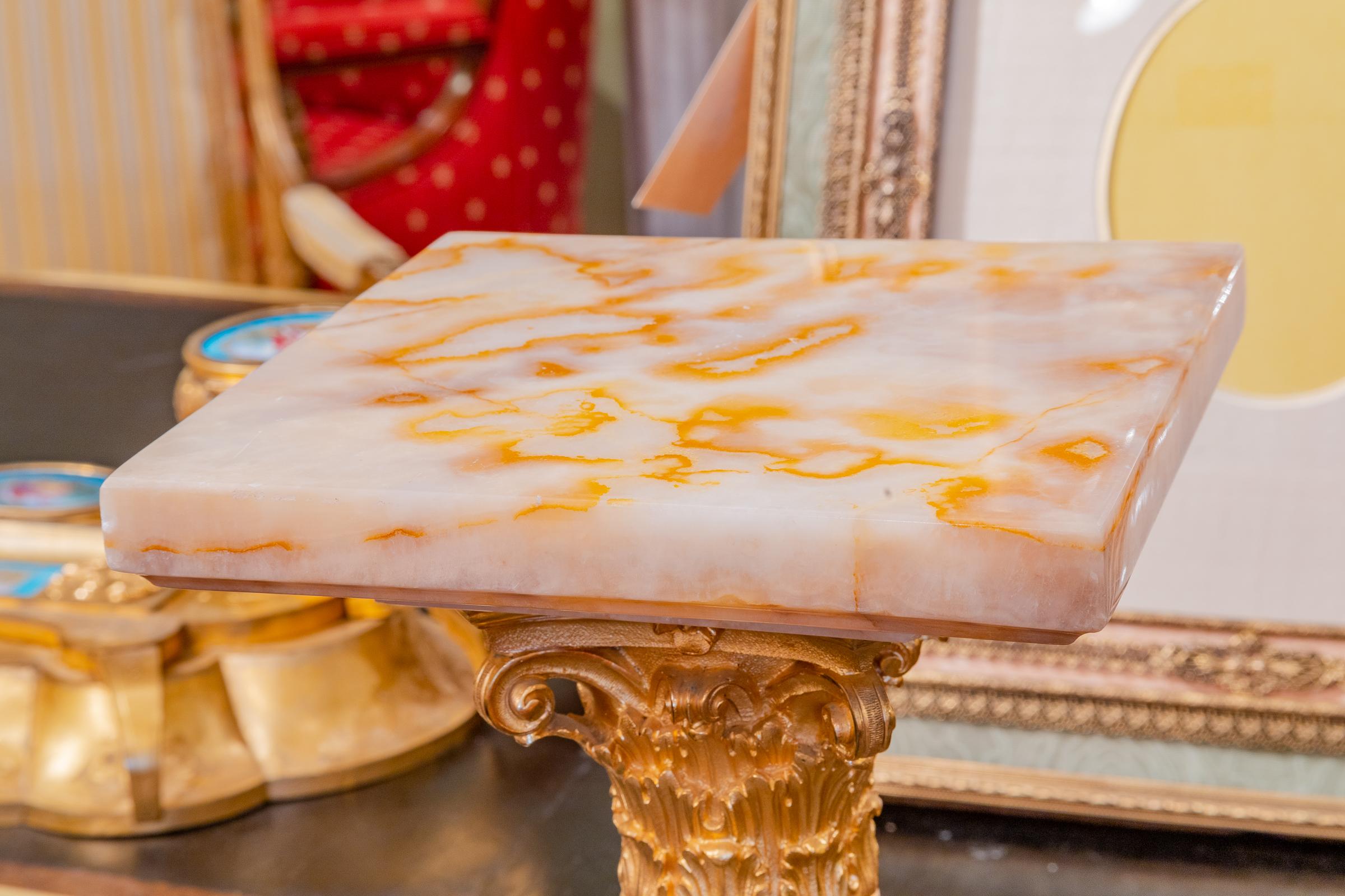 Fine 19th Century French Louis XVI Onyx and Gilt Bronze Pedestal For Sale 2