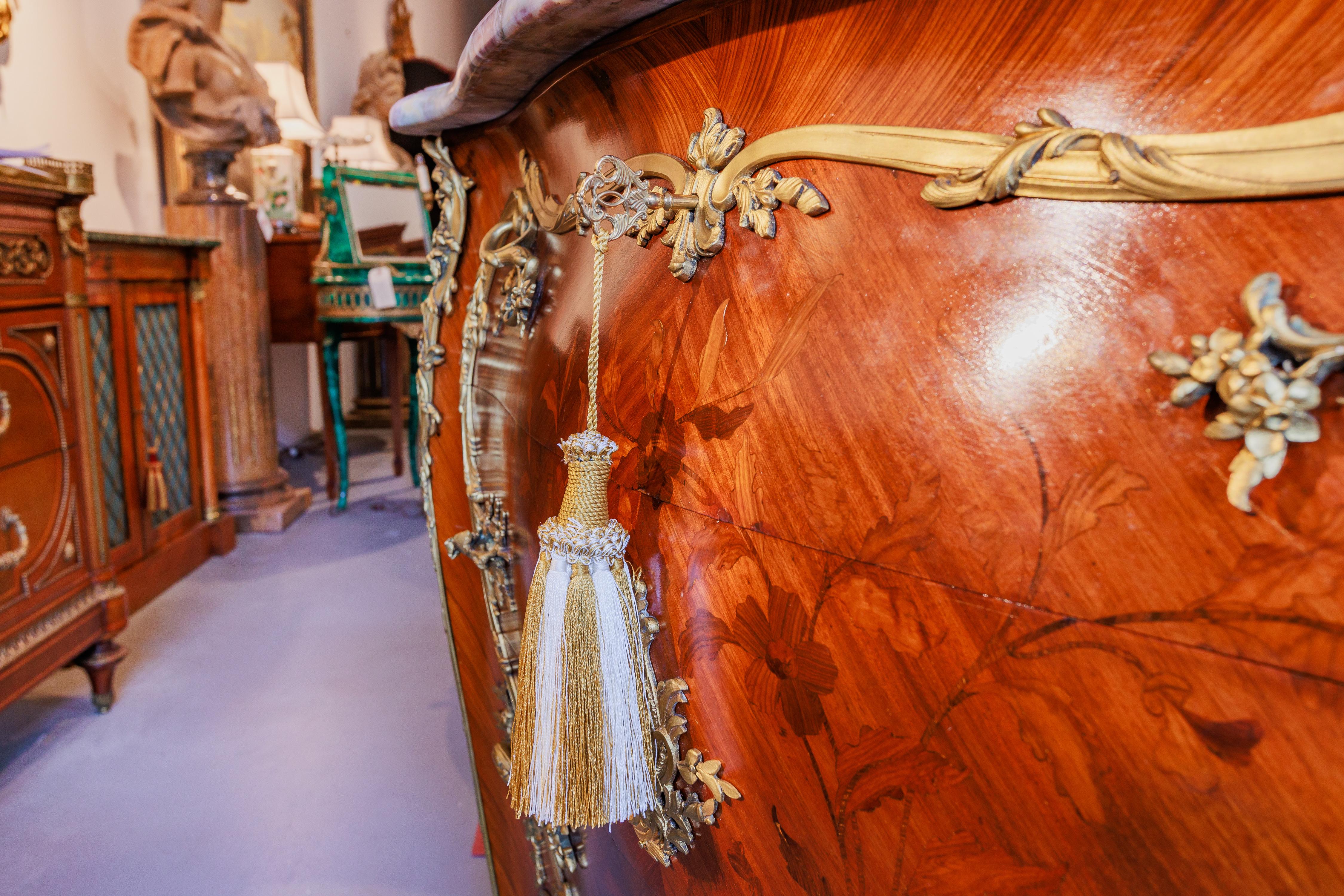 19th Century A fine 19th century French marquetry commode by Francois Linke