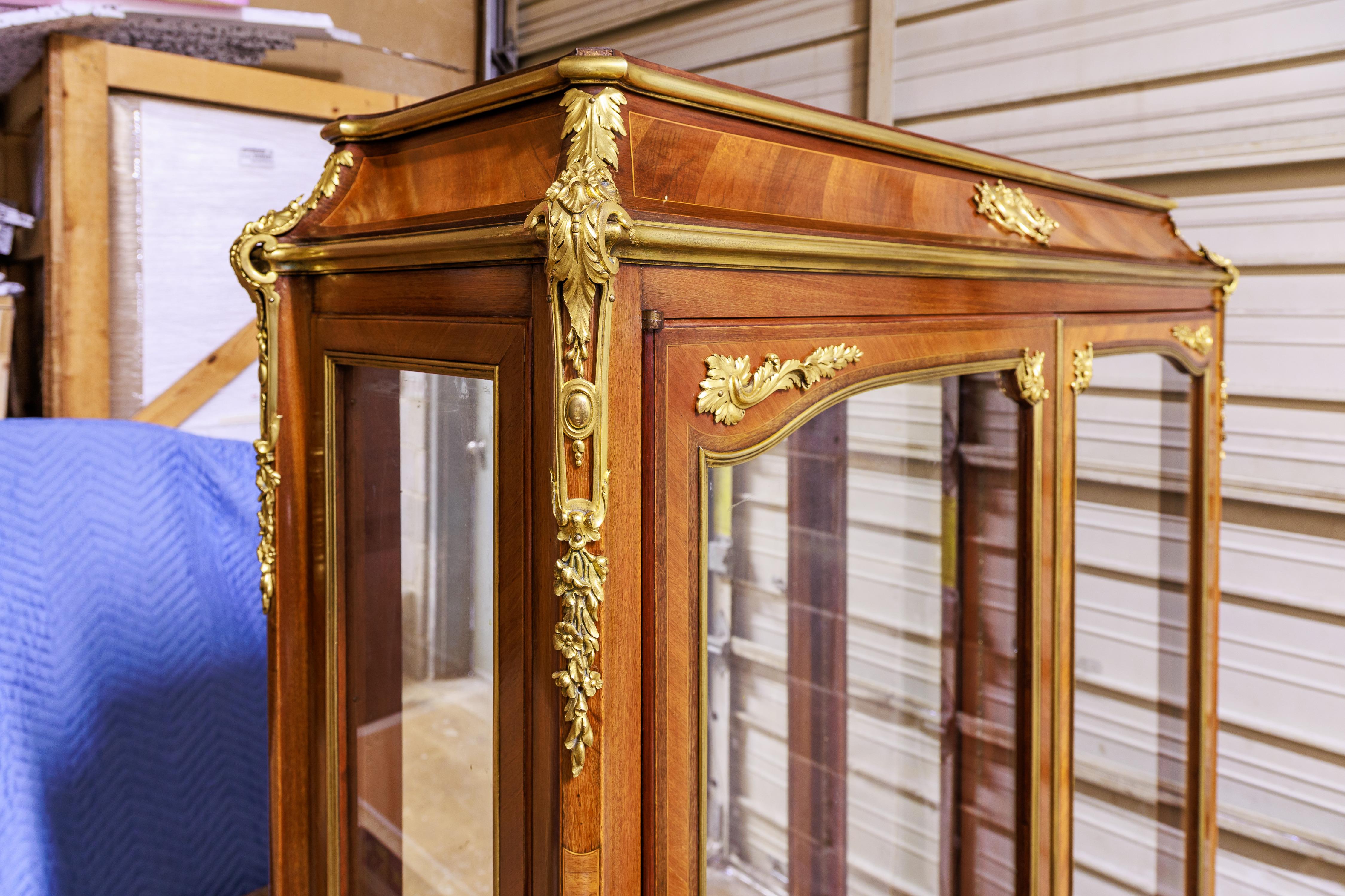 19th Century A fine 19th century French vitrine by G. Durand For Sale