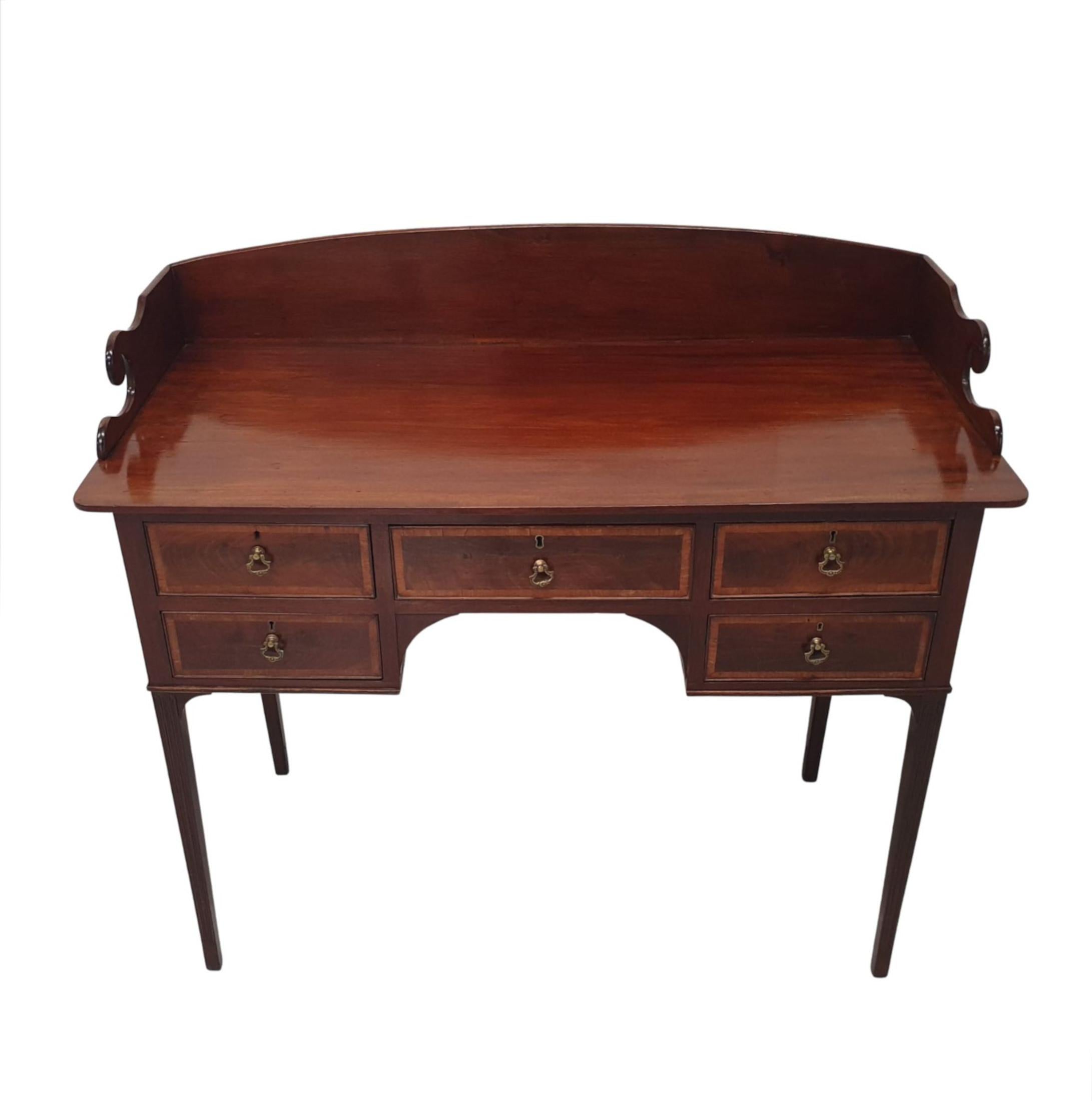 English A Fine 19th Century Inlaid Mahogany Sideboard or Hall Table For Sale