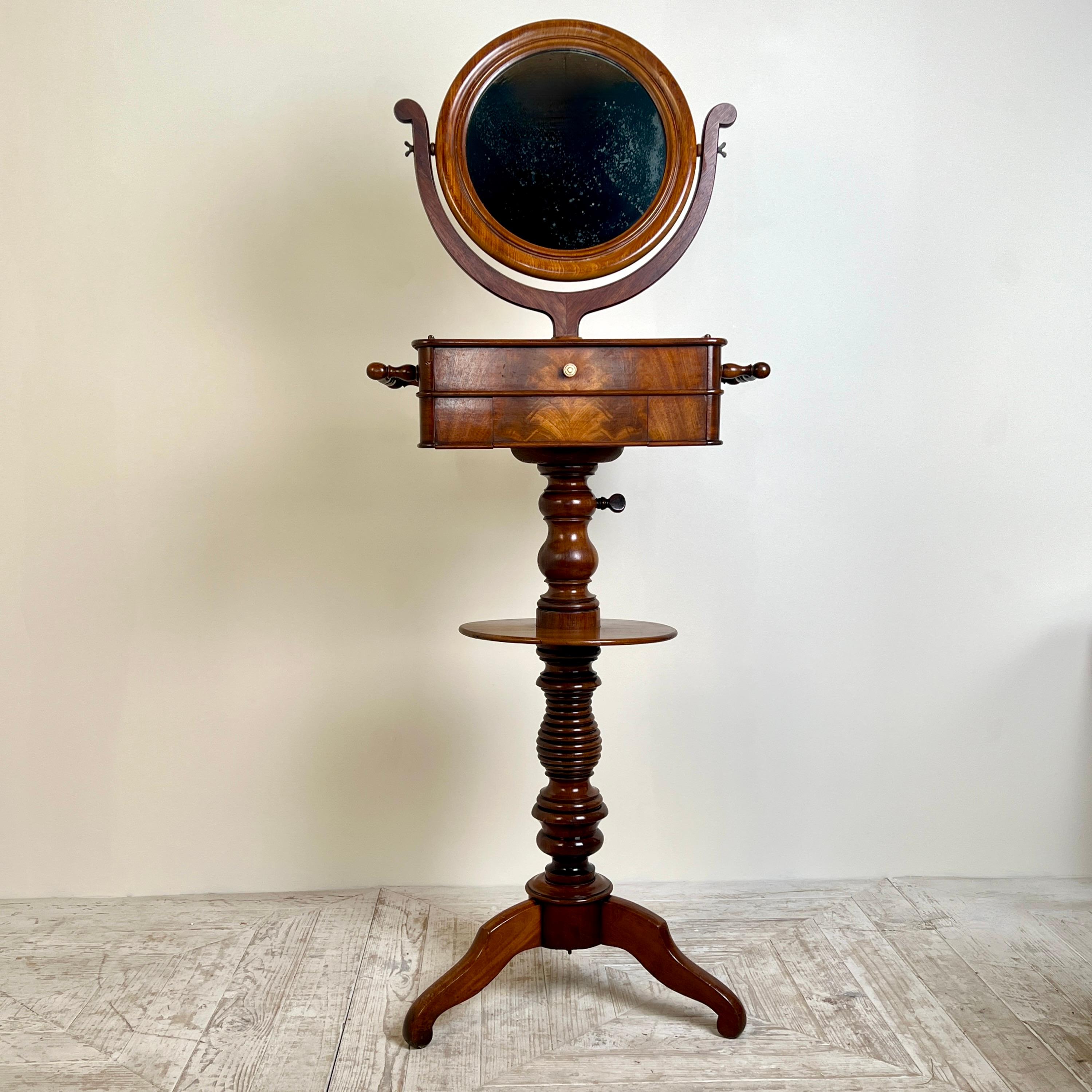 A Fine 19Th Century Mahogany Shaving Stand 3