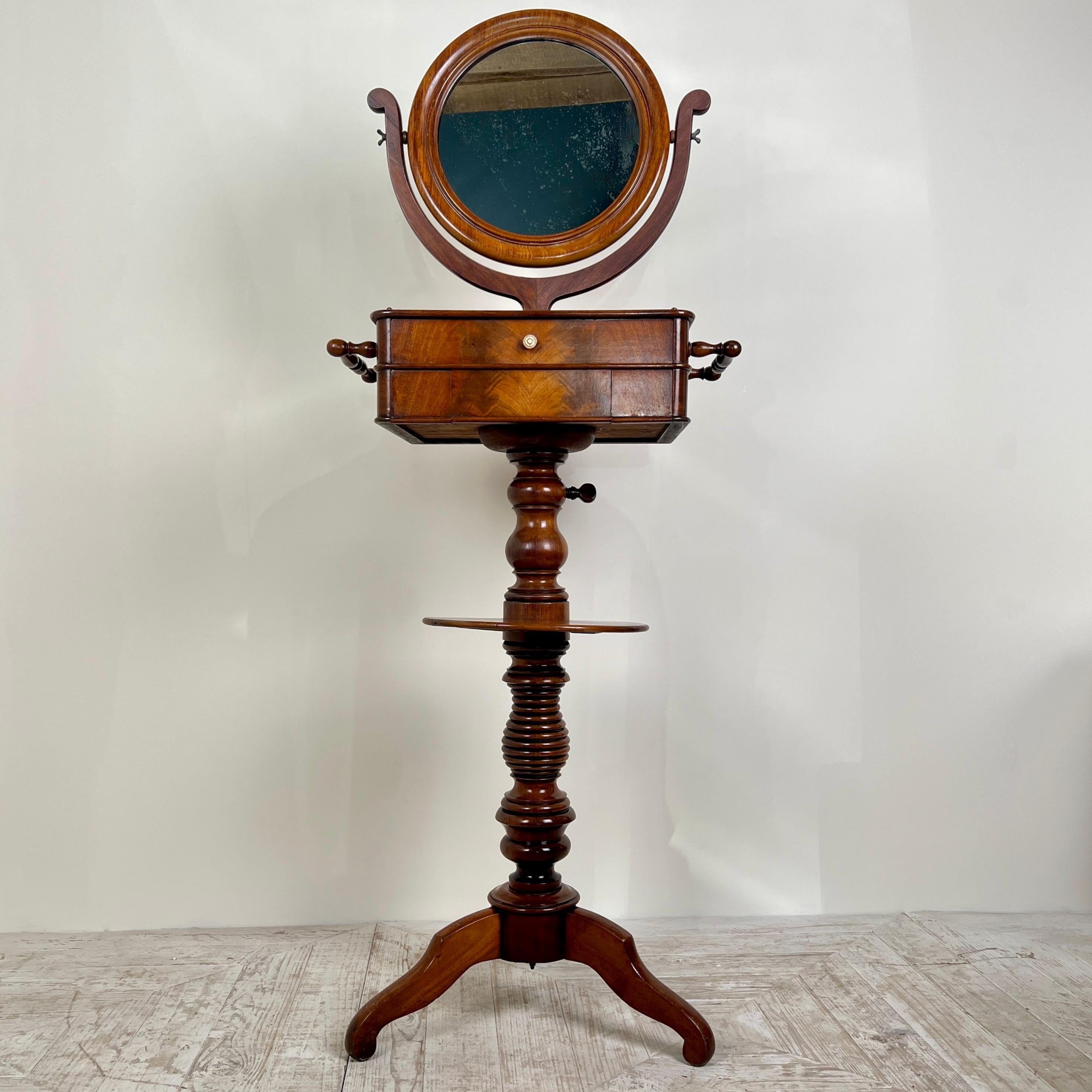 Victorian A Fine 19Th Century Mahogany Shaving Stand