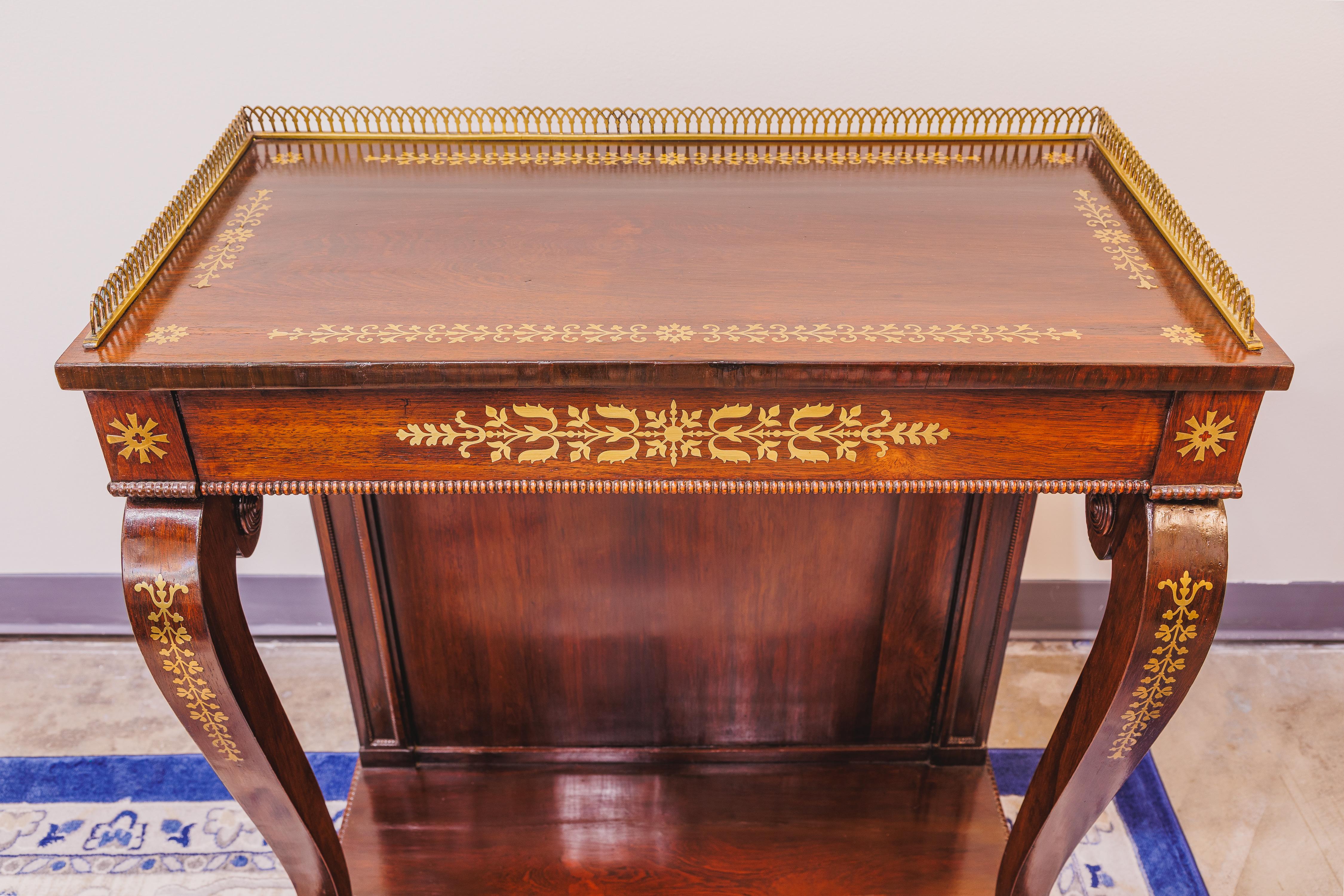 Feine Regency-Konsole aus Palisander und Messing mit Intarsien aus dem 19. im Zustand „Gut“ im Angebot in Dallas, TX