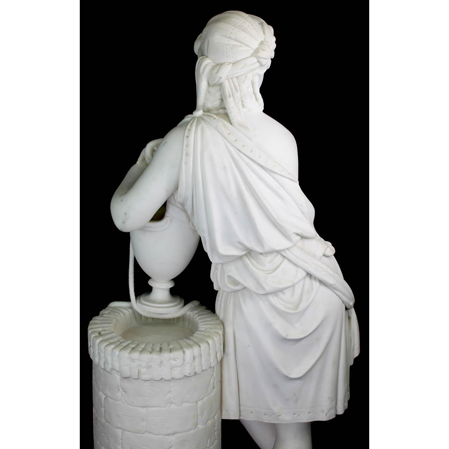 Belle sculpture en marbre blanc du 19ème siècle représentant Rebecca au puits en vente 3