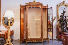 A  fine 19thc French kingwood and gilt bronze mounted vitrine by Haentges Freres