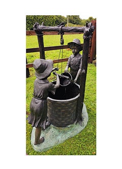 Feine figurative Gartenskulptur aus Bronze des 20. Jahrhunderts mit Kindern am Brunnen