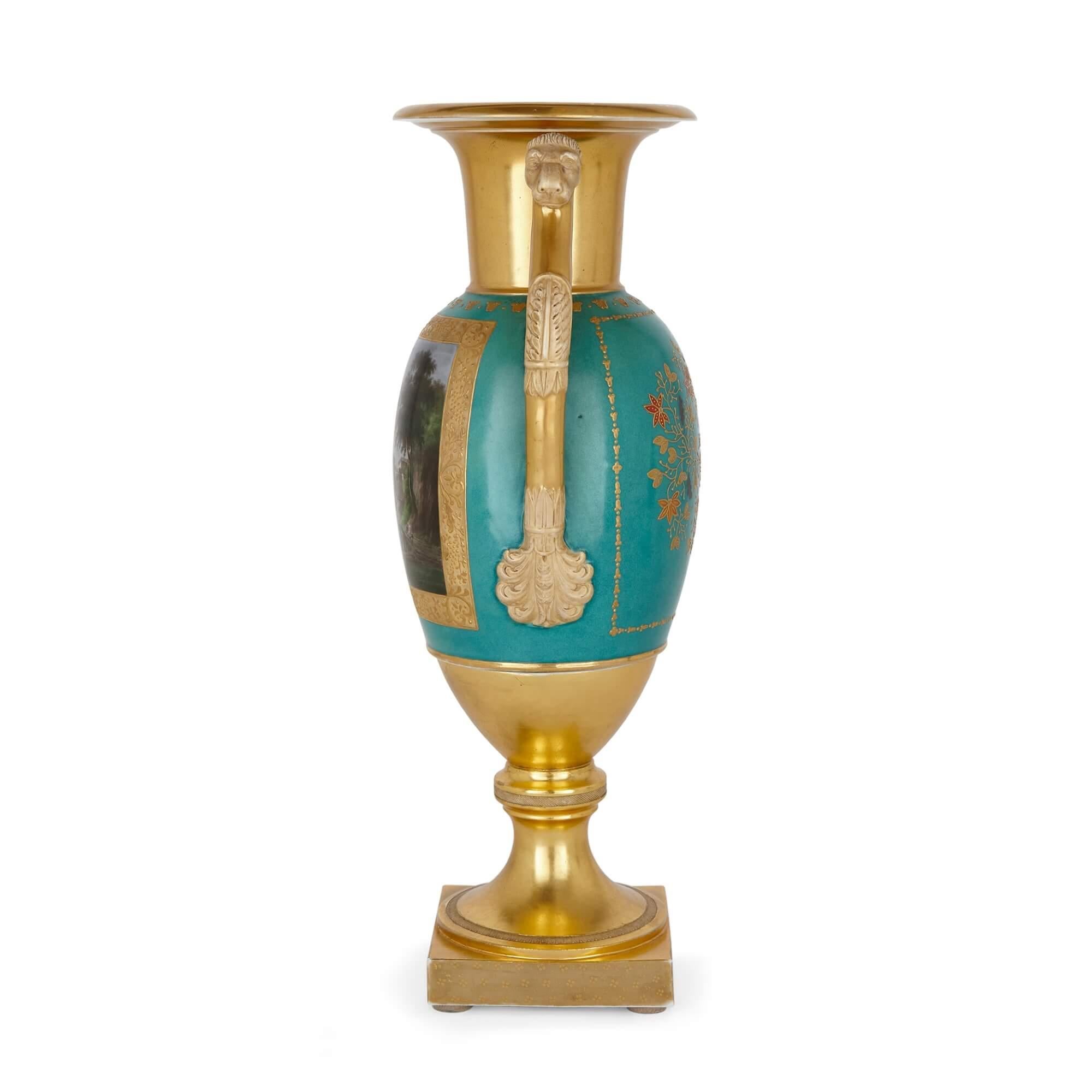 Néoclassique Un beau et important vase en porcelaine à fond doré de l'usine Gardner en vente