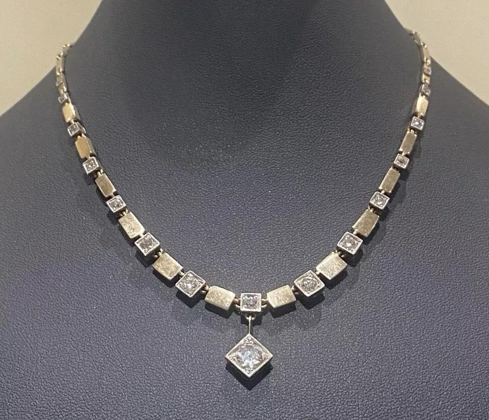 Una raffinata e imponente collana Art Deco in oro 14ct e 2,6 carati di diamanti in vendita 5