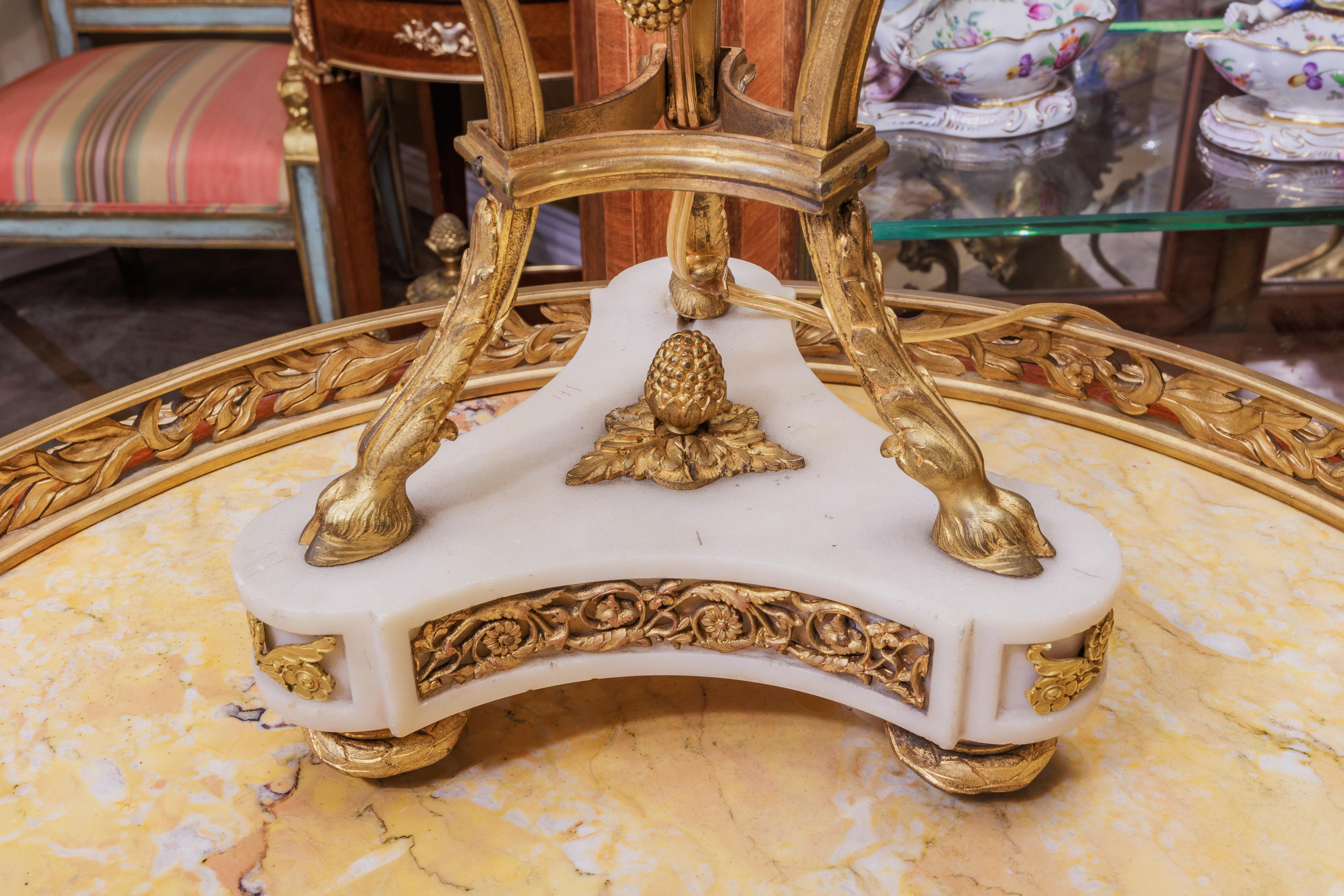 Gilt A fine and large 19th c French Louis XVI Carrera marble and gilt bronze lamp For Sale