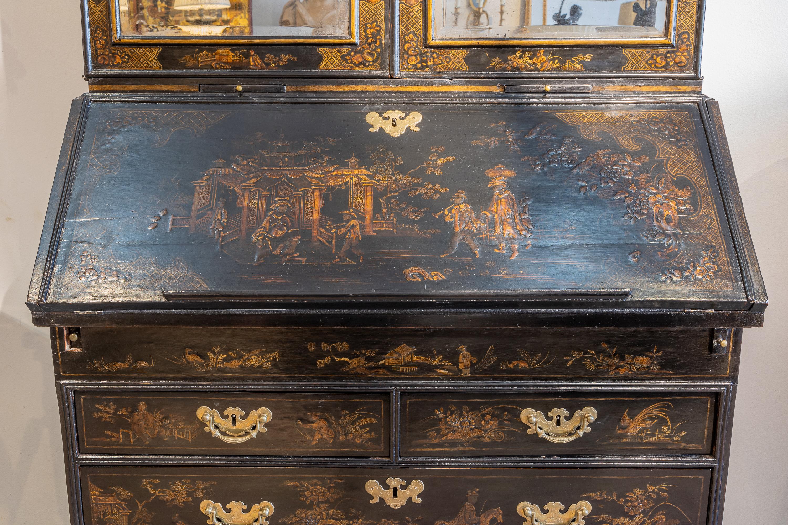 Wood Fine and Rare 18th C  Georgian Black Lacquered and Chinoiserie Secretary For Sale
