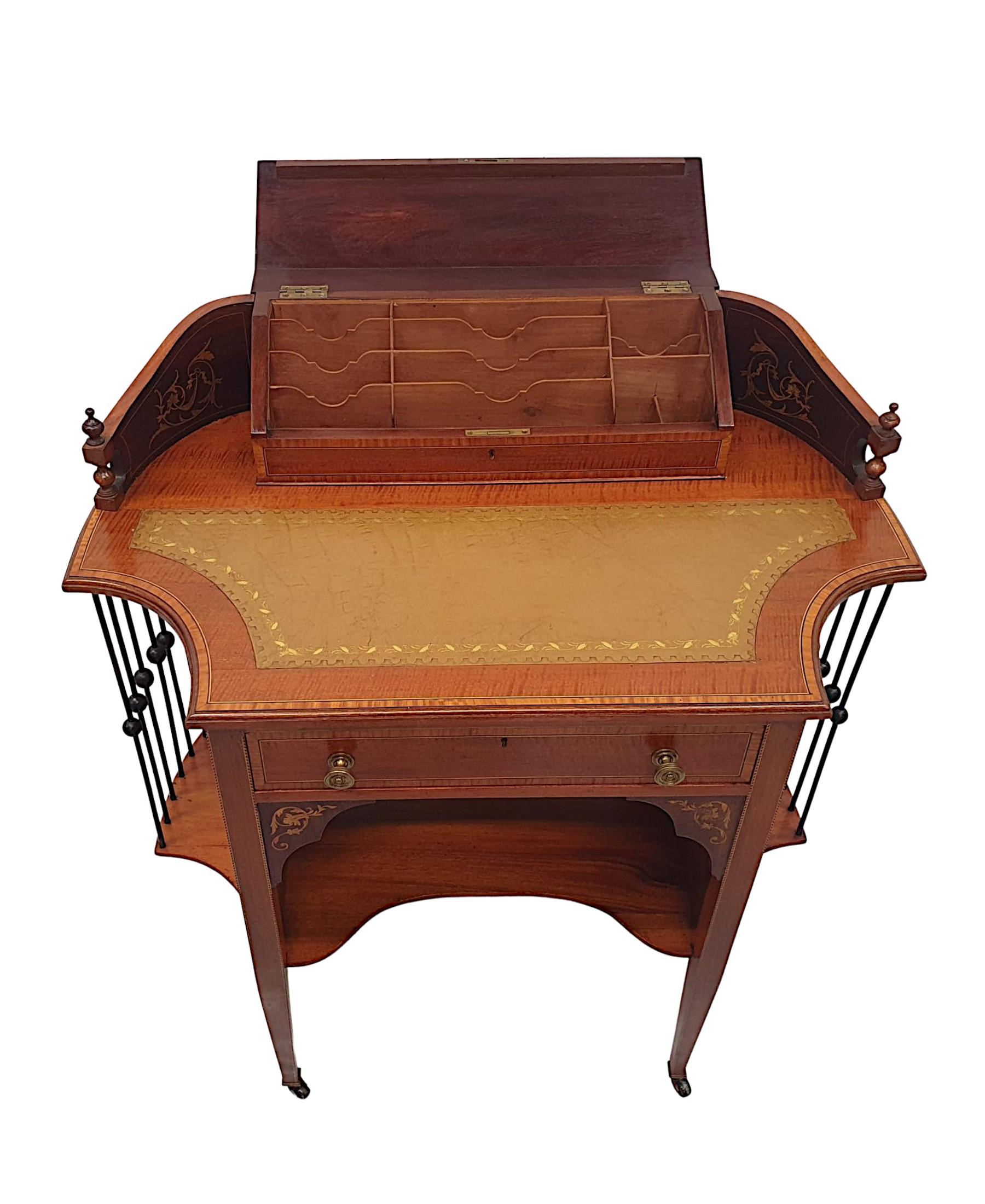 Fine and Unusual Edwardian Inlaid Leather Top Desk In Good Condition For Sale In Dublin, IE