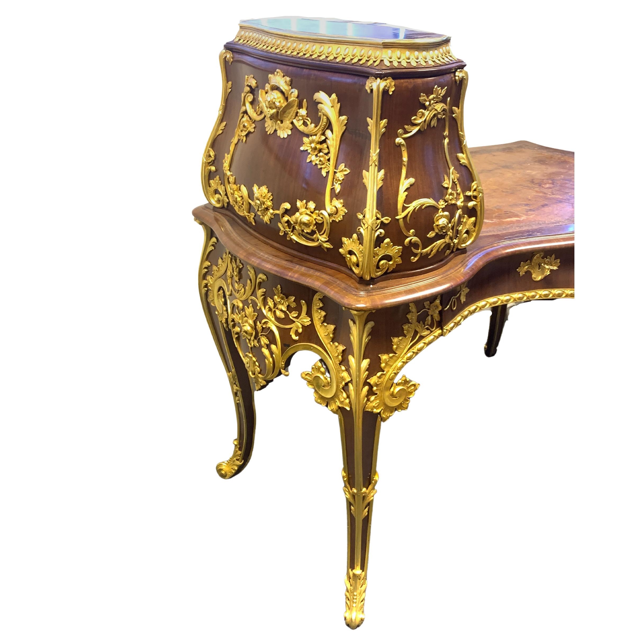 Fine Antique 19th Century Wood and Bronze Inlaid Desk In Good Condition For Sale In London, GB
