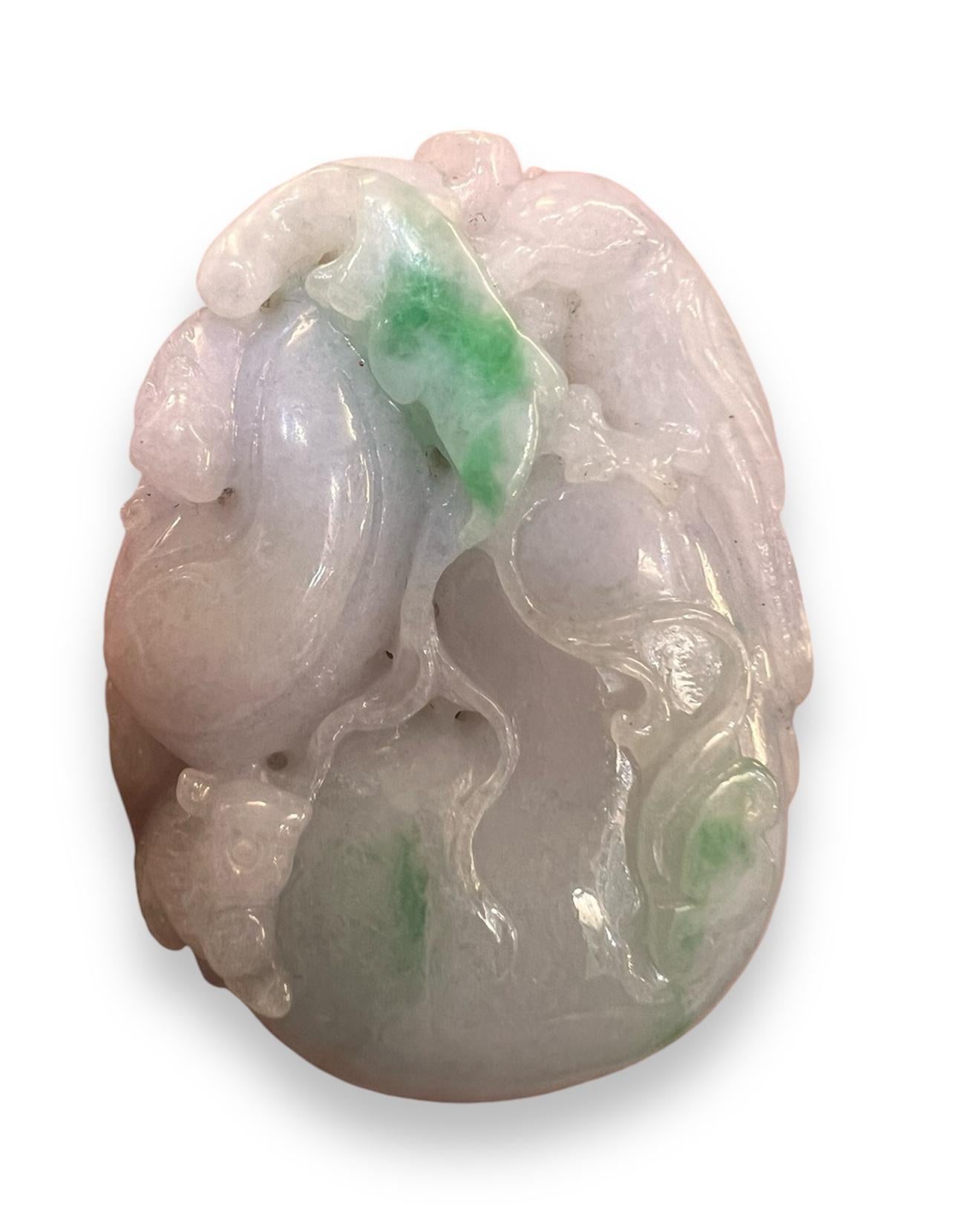 A Fine Antique Chinese Jade Jadeite Toggle Pendant Carving. For Sale 6