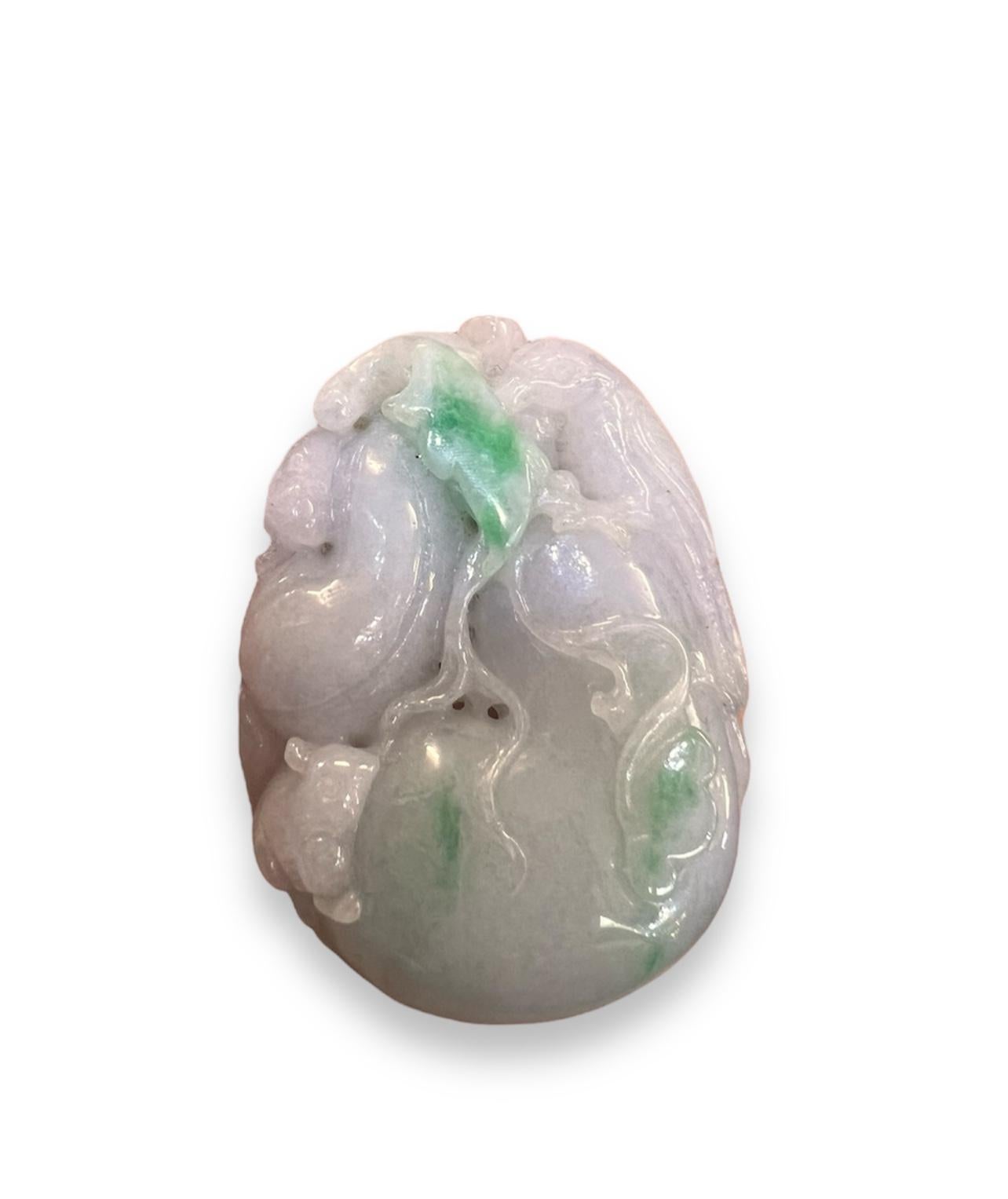 A Fine Antique Chinese Jade Jadeite Toggle Pendant Carving. For Sale 9