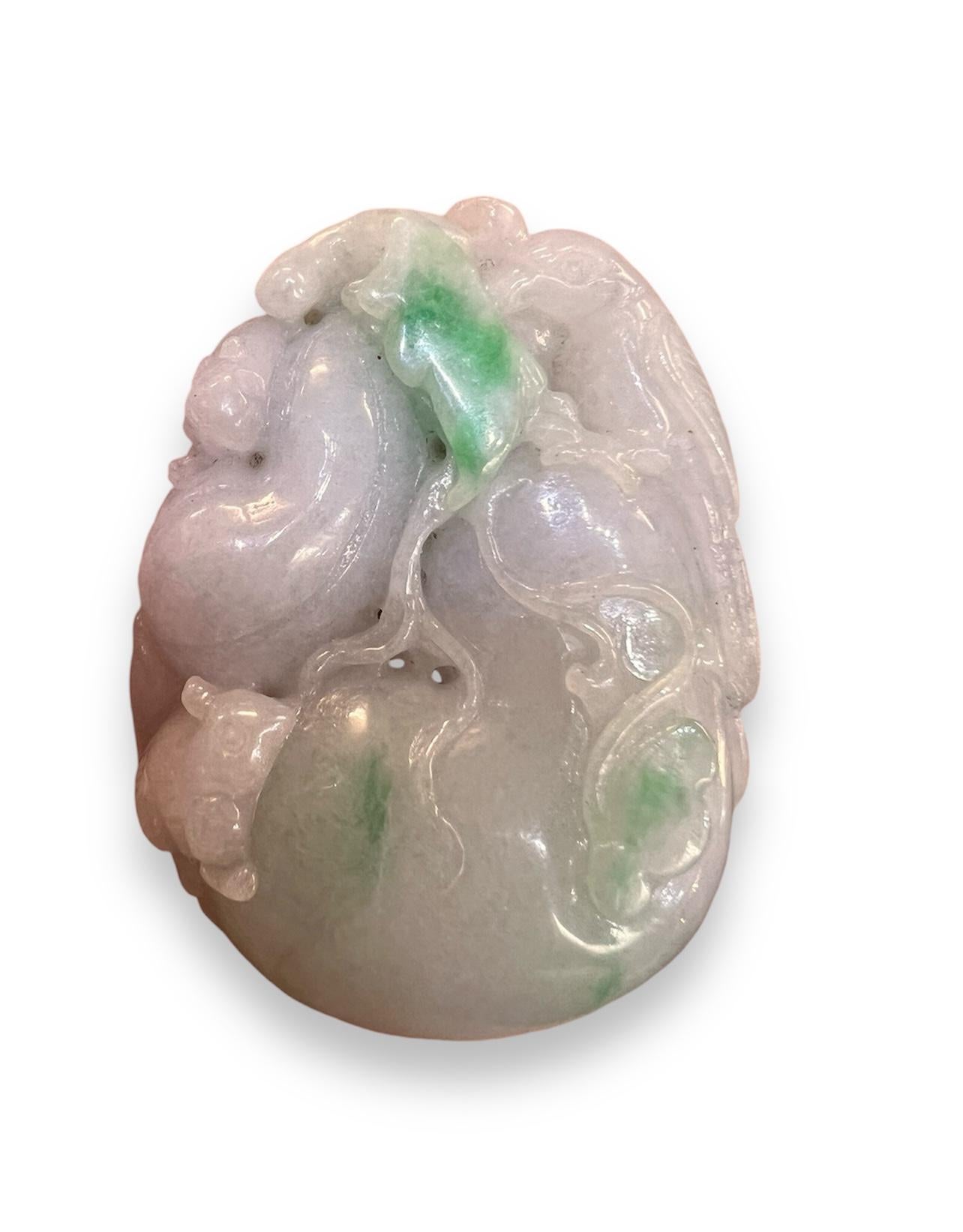 A Fine Antique Chinese Jade Jadeite Toggle Pendant Carving. For Sale 1
