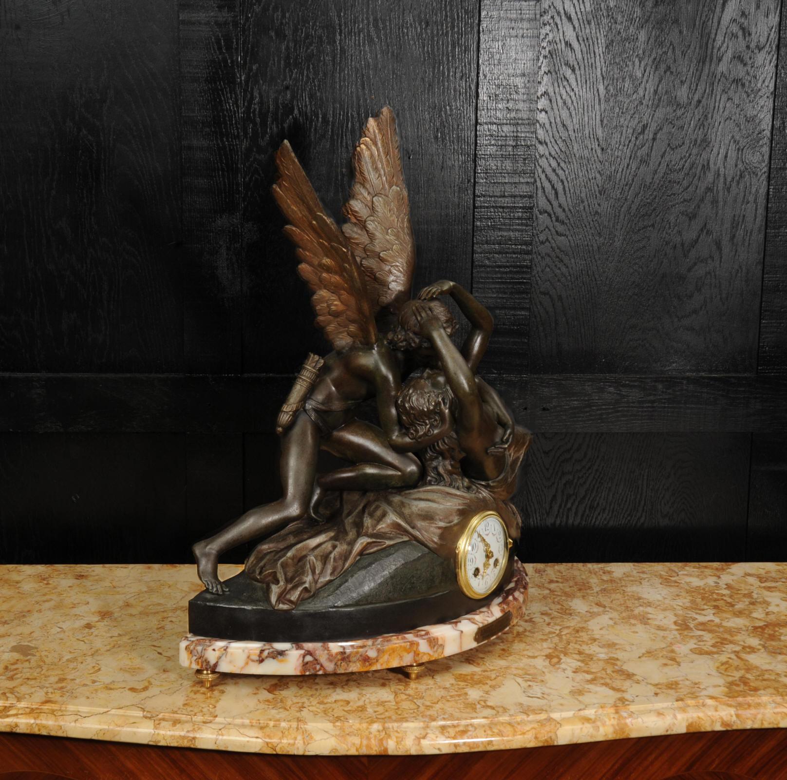 Eine feine Antique French Figural Mantel Uhr Amour et Psyche-nach Antonio Canova im Angebot 5