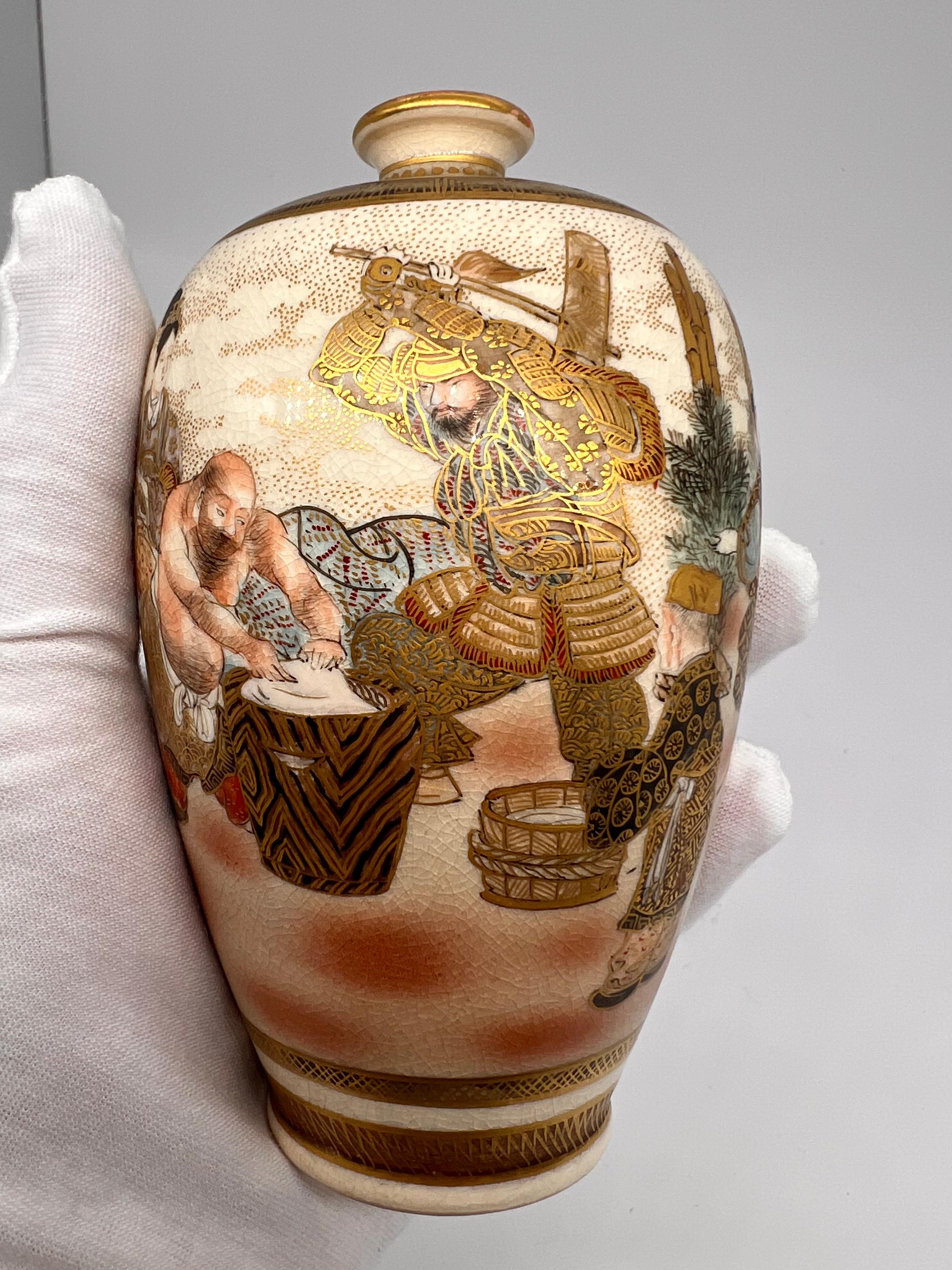 Feine antike japanische Satsuma eiförmige Vase. Signiert-Dozan. 19. Jahrhundert  im Angebot 9