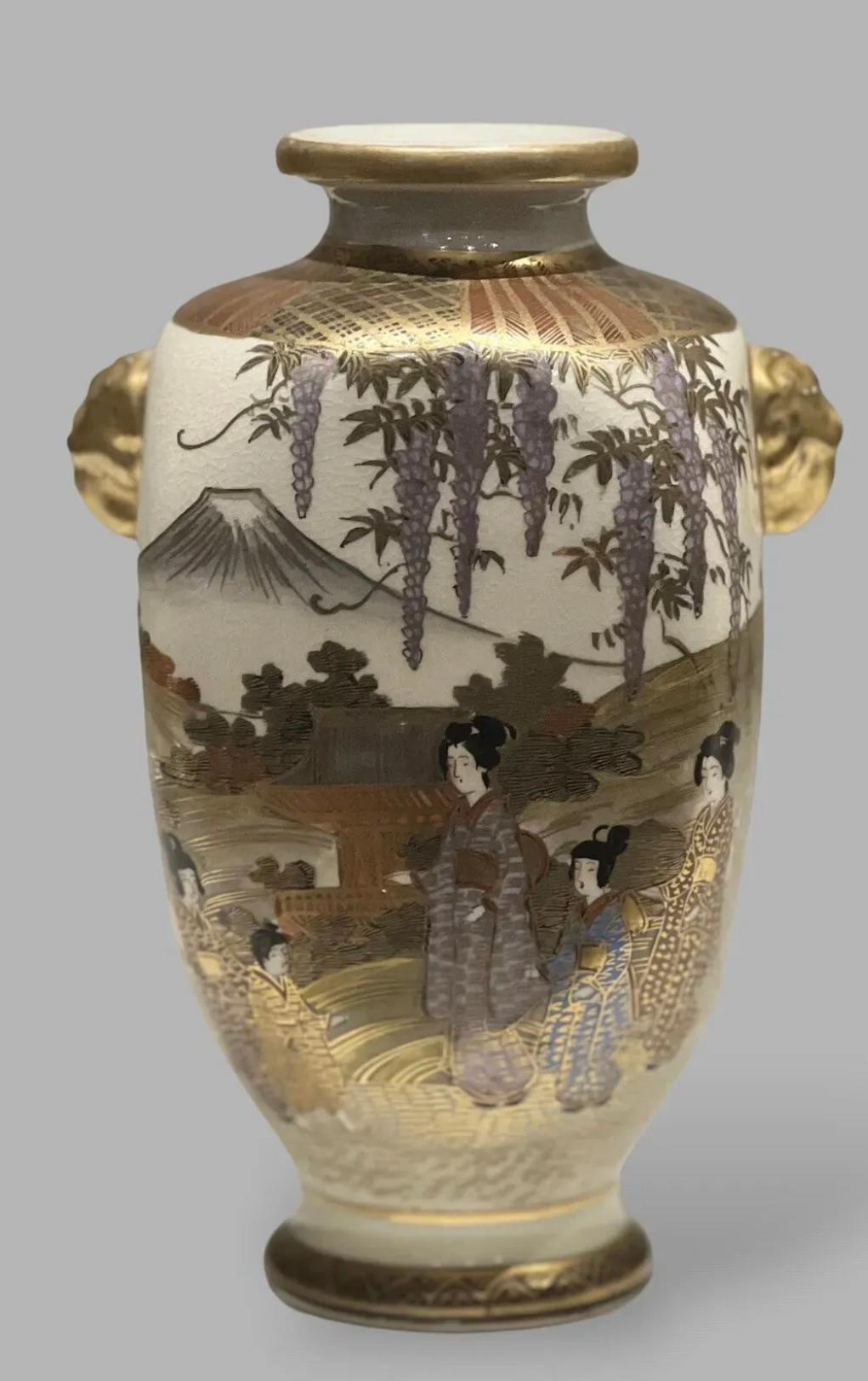 Fine Antique Japanese Satsuma Vase. Meiji Era. Signed 5