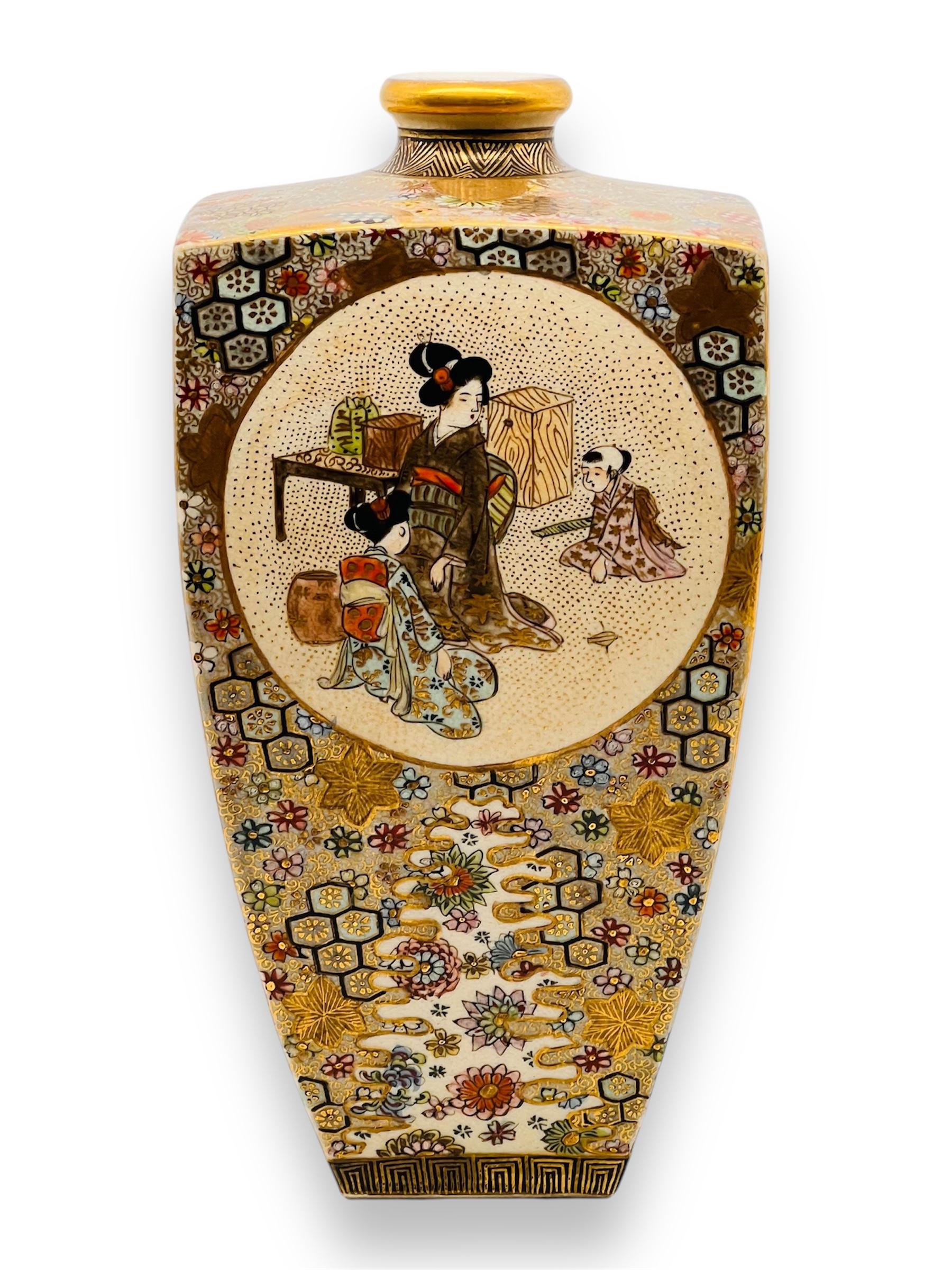 Ceramica Un bel vaso antico giapponese di Satsuma. Firmato da Kozan.epoca Meiji in vendita