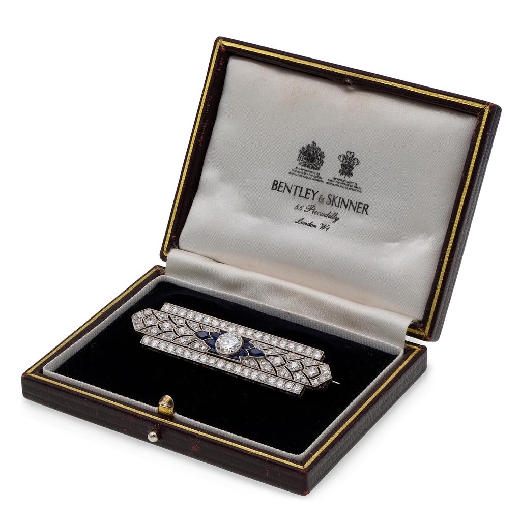 Women's or Men's A Fine Art Deco Diamond And Sapphire Bar Brooch For Sale