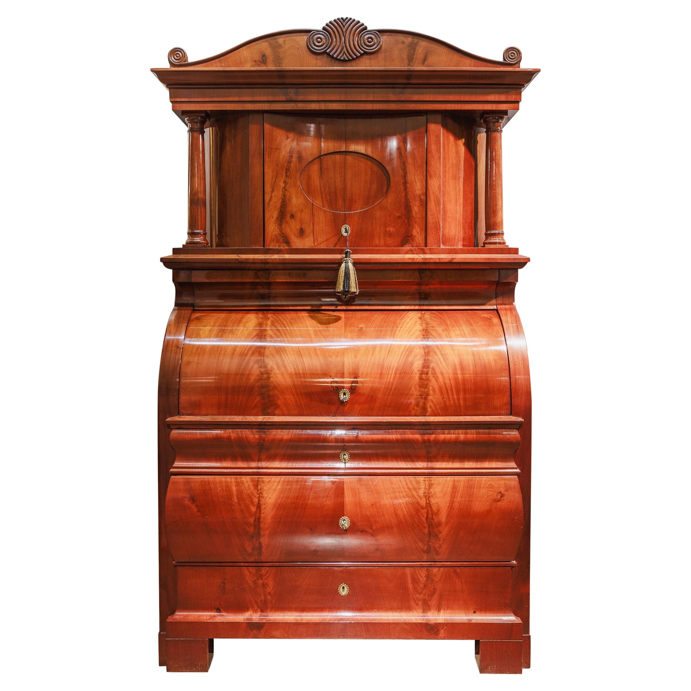 A fine Biedermeier period walnut and inlayed roll top secretary. Circa 1830 For Sale