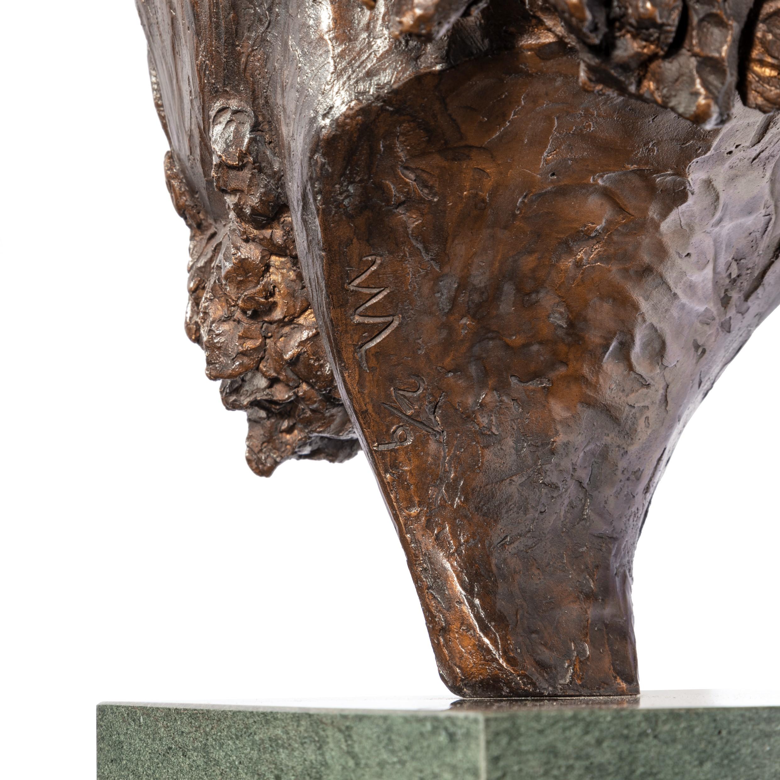English Fine Bronze Bust of ‘Dougie’ by Vivian Mallock For Sale