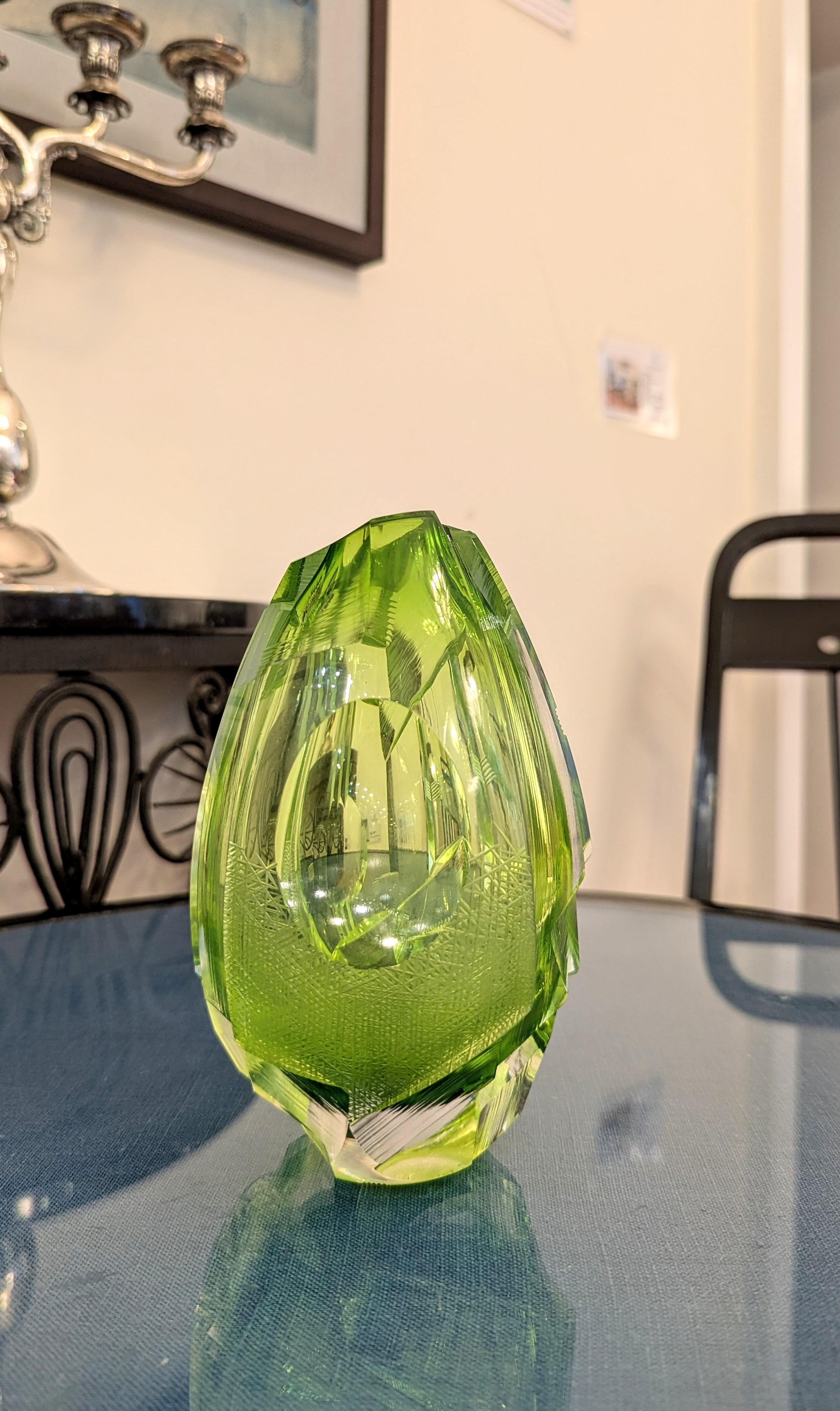 Contemporary A fine cased and heavily cold worked glass object by Samuel Weisenborn from 2018 For Sale