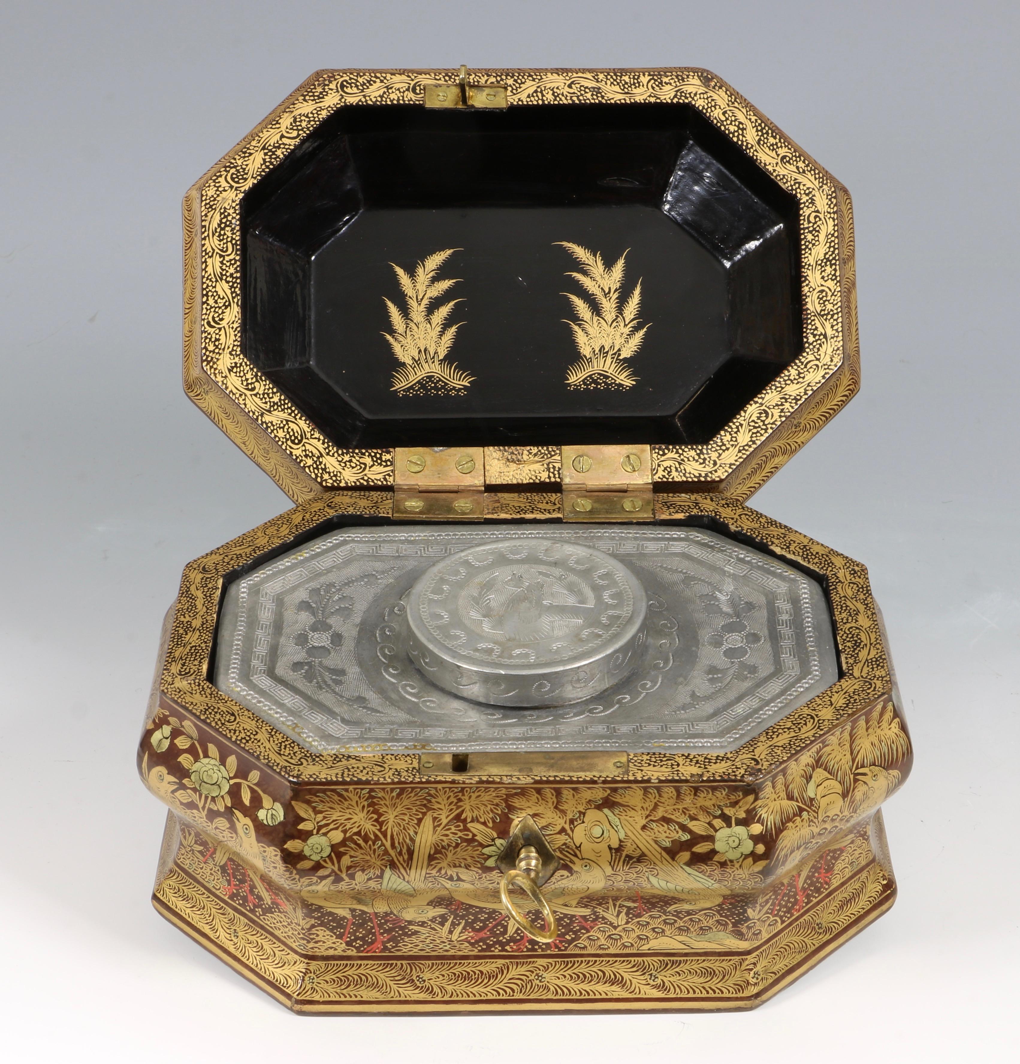 Fine Chinese Canton Lacquer Export Tea Caddy, Mid-19th Century For Sale 7