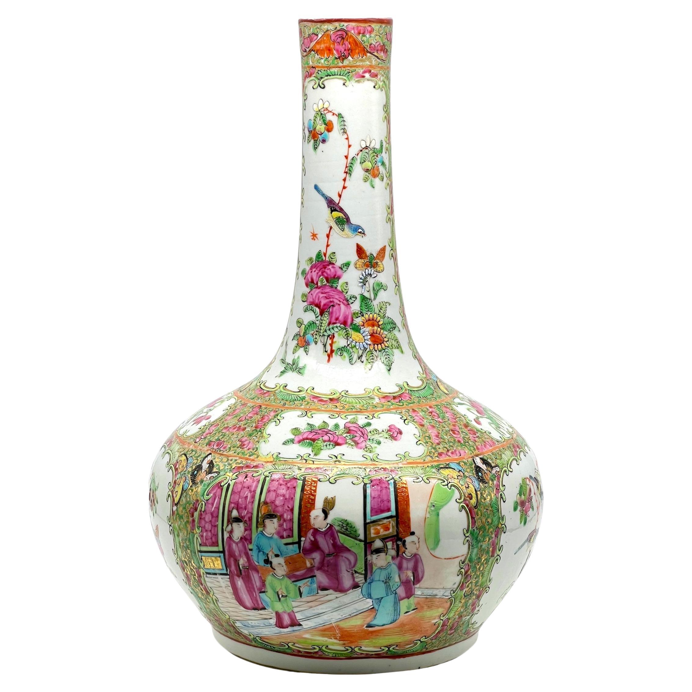 Fino jarrón cantonés de porcelana rosa de la dinastía Qing S. XIX
