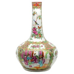 Fino jarrón cantonés de porcelana rosa de la dinastía Qing S. XIX