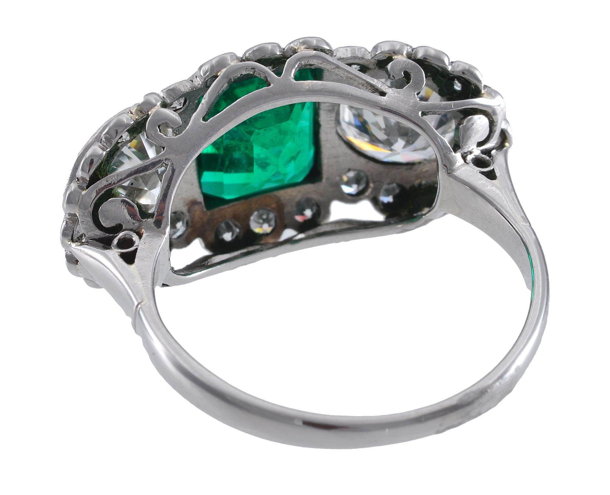 Fine Columbian Emerald and Diamond Ring 1