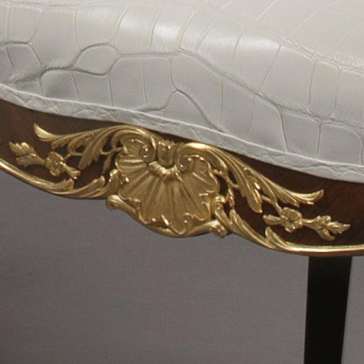 Dorato Raffinata coppia di poltrone russe con montatura in bronzo dorato, 1870 ca. in vendita