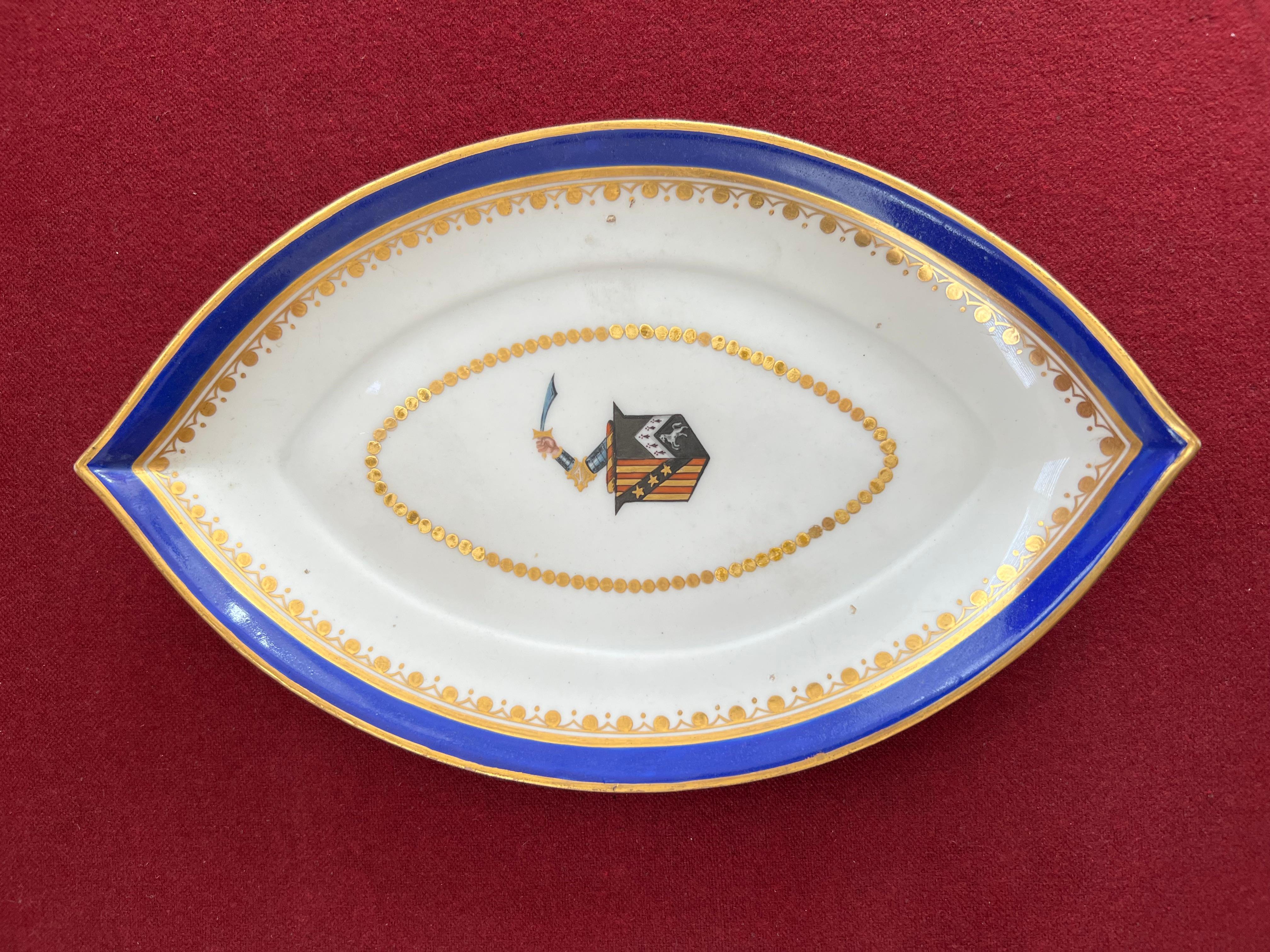 Soupière à sauce armoriée en porcelaine fine de Derby, vers 1790 en vente 1