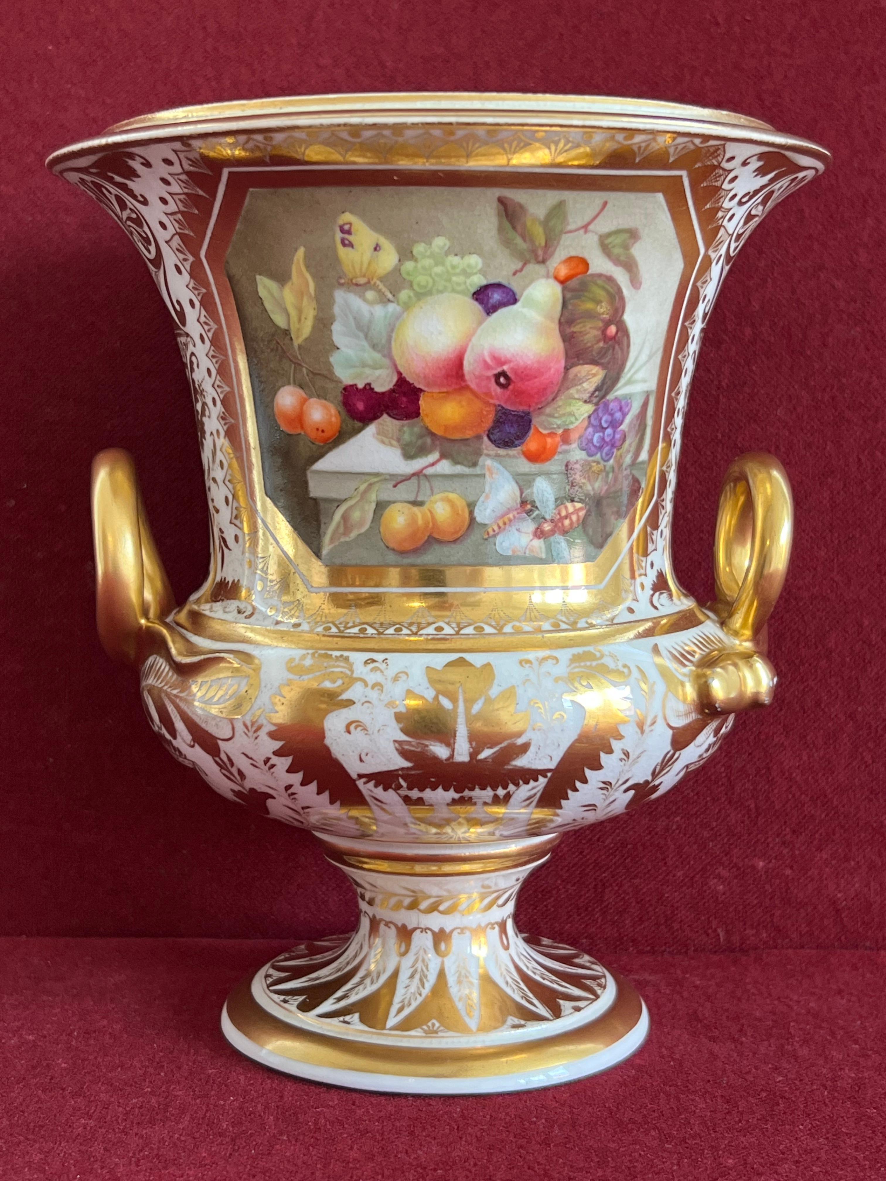 Fine Derby Porcelain Vase C.1815 Decorated in the Manner of Thomas Steele In Good Condition For Sale In Exeter, GB
