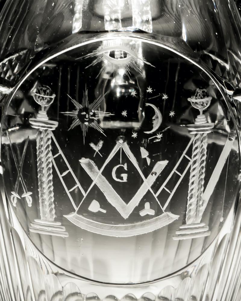 Fine Diamond & Flute Cut Georgian Masonic Jug In Good Condition For Sale In Steyning, West sussex