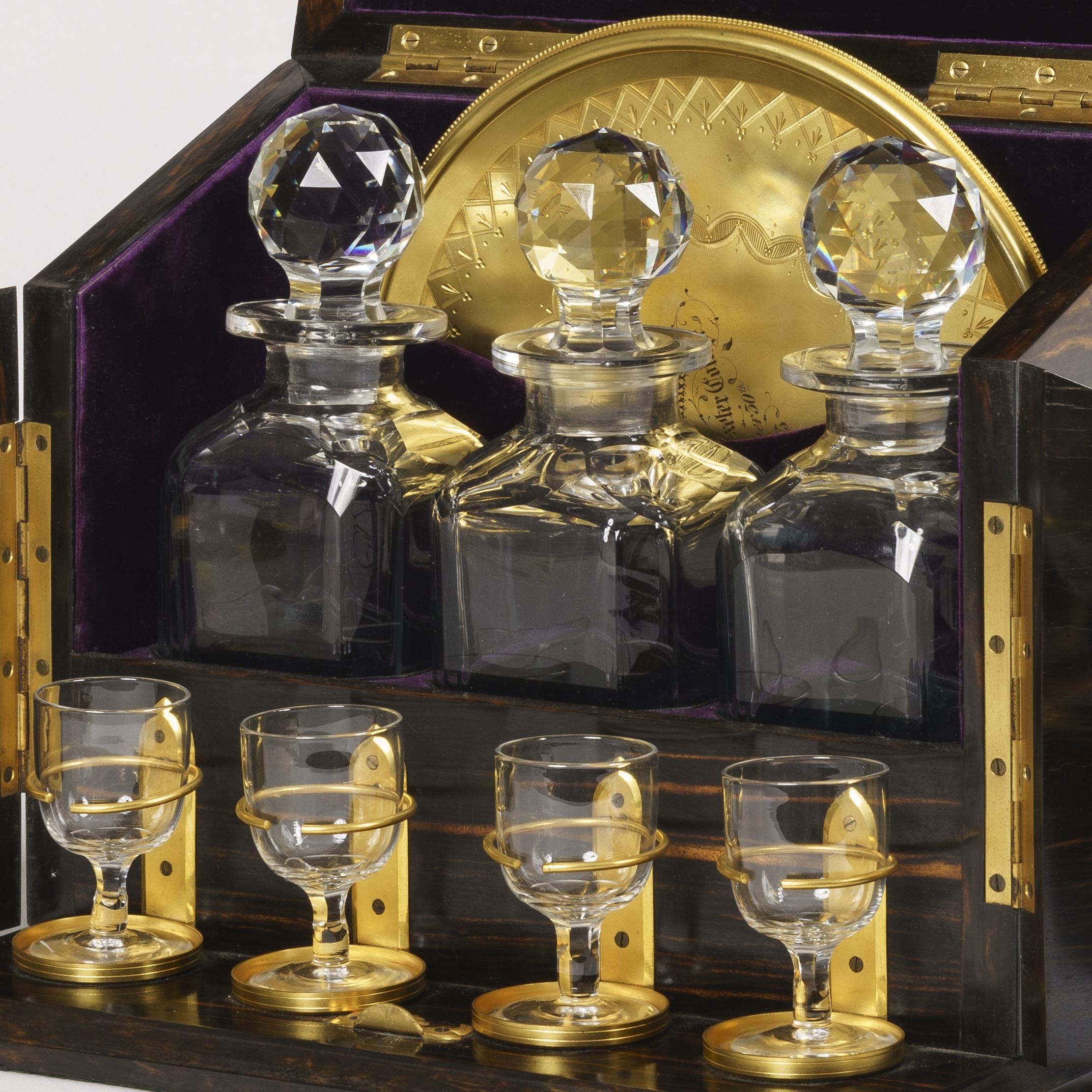 British 19th Century Coromandel Drinks Box decorated with Gemstones For Sale