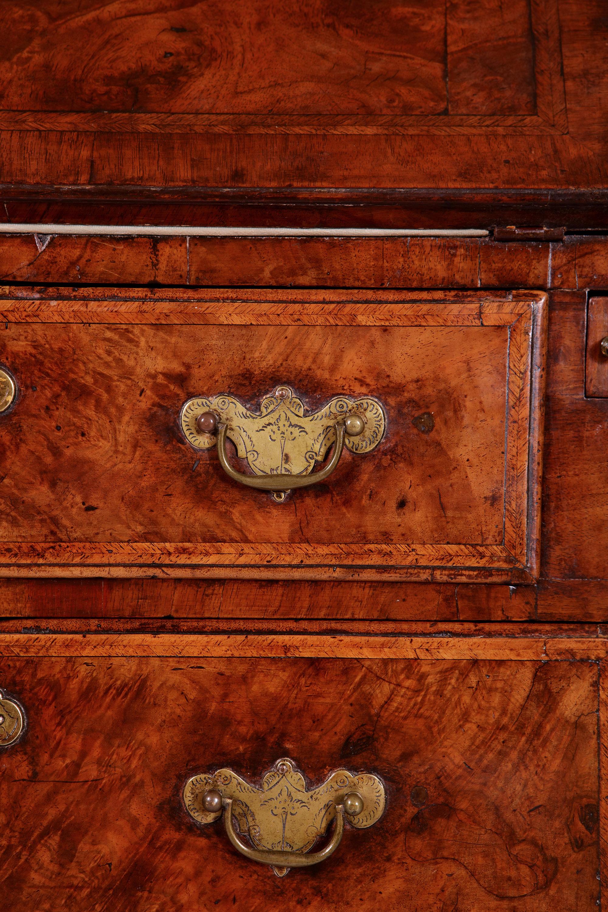 A Fine Early 18th Century George I Burr Walnut Bureau Bookcase, Circa 1715 For Sale 2