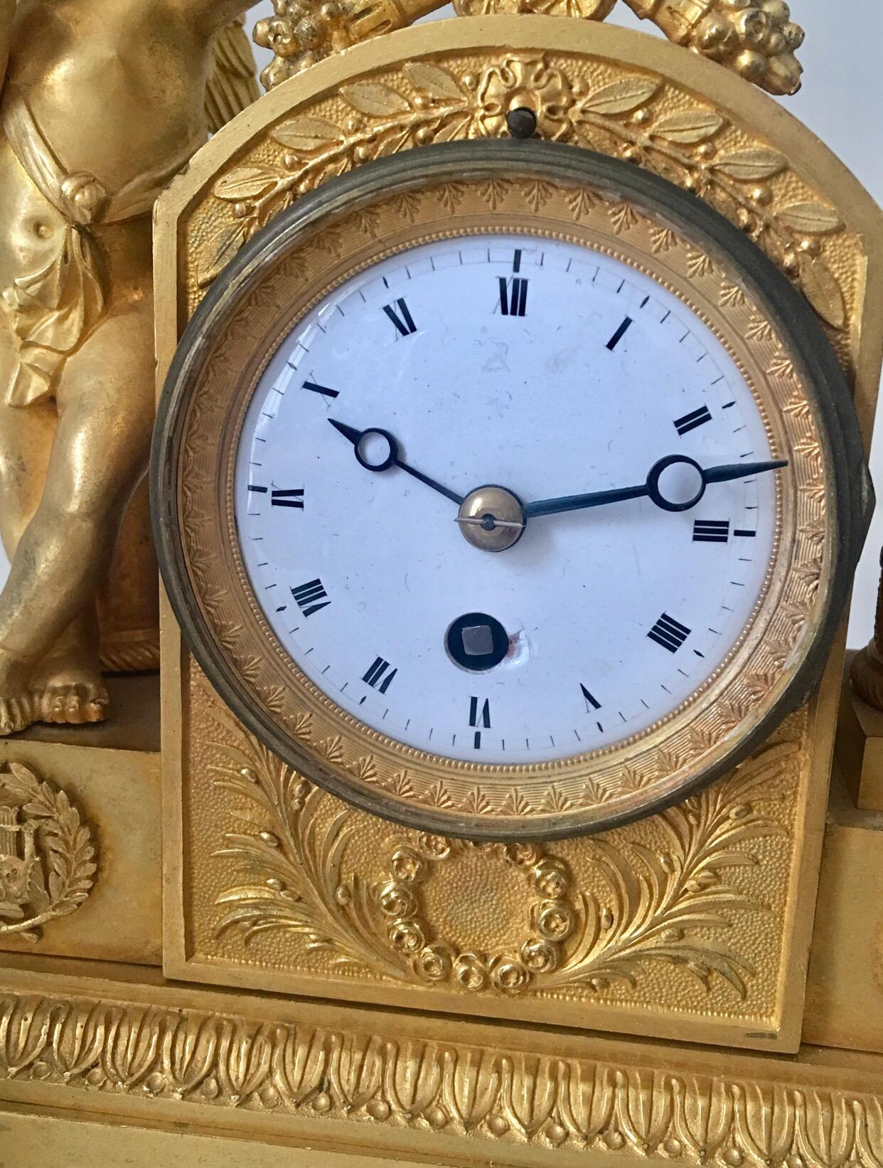 Fine Early 19th Century French Empire Period Gilt Bronze Figural Set Clock For Sale 2