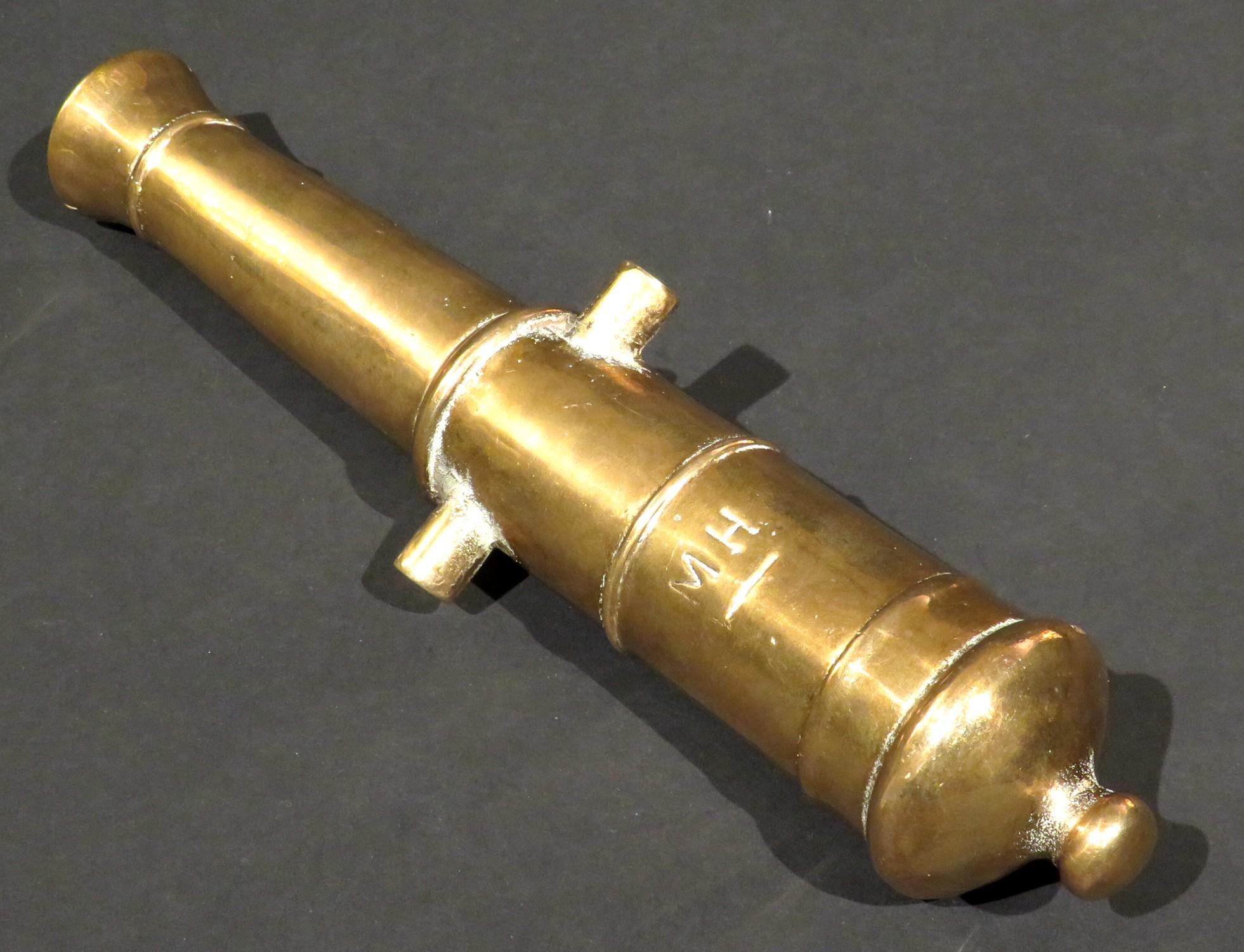 Feines Modell eines britischen 24-Pounder-Rauchbore-Kanonen mit Muzzle-Loading aus dem 19. Jahrhundert (Bronze) im Angebot