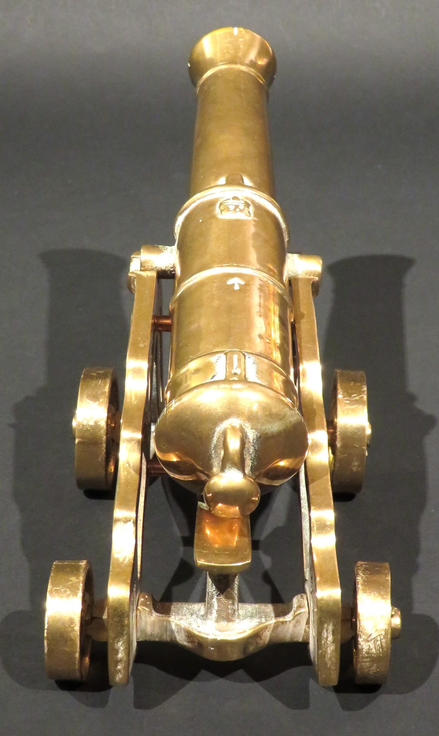 Feines Modell eines britischen 24-Pounder-Rauchbore-Kanonen mit Muzzle-Loading aus dem 19. Jahrhundert (Britisch) im Angebot