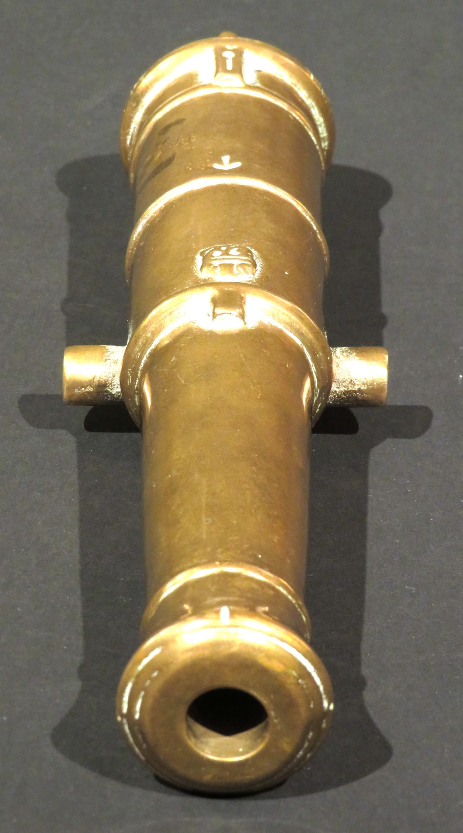 Feines Modell eines britischen 24-Pounder-Rauchbore-Kanonen mit Muzzle-Loading aus dem 19. Jahrhundert (Gegossen) im Angebot