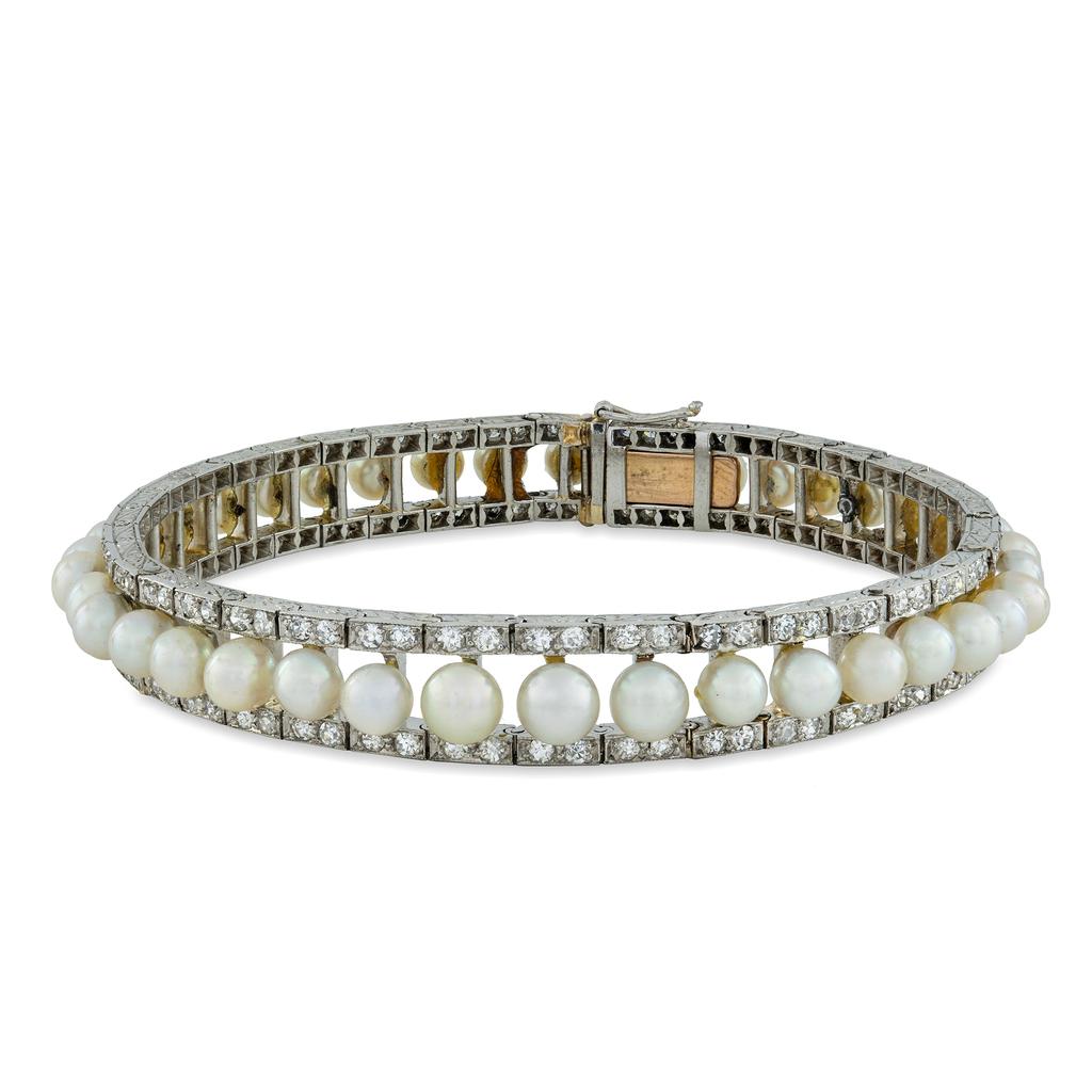 Un raffinato bracciale di perle naturali e diamanti di epoca edoardiana