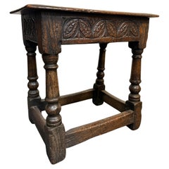 Tabourets en bois