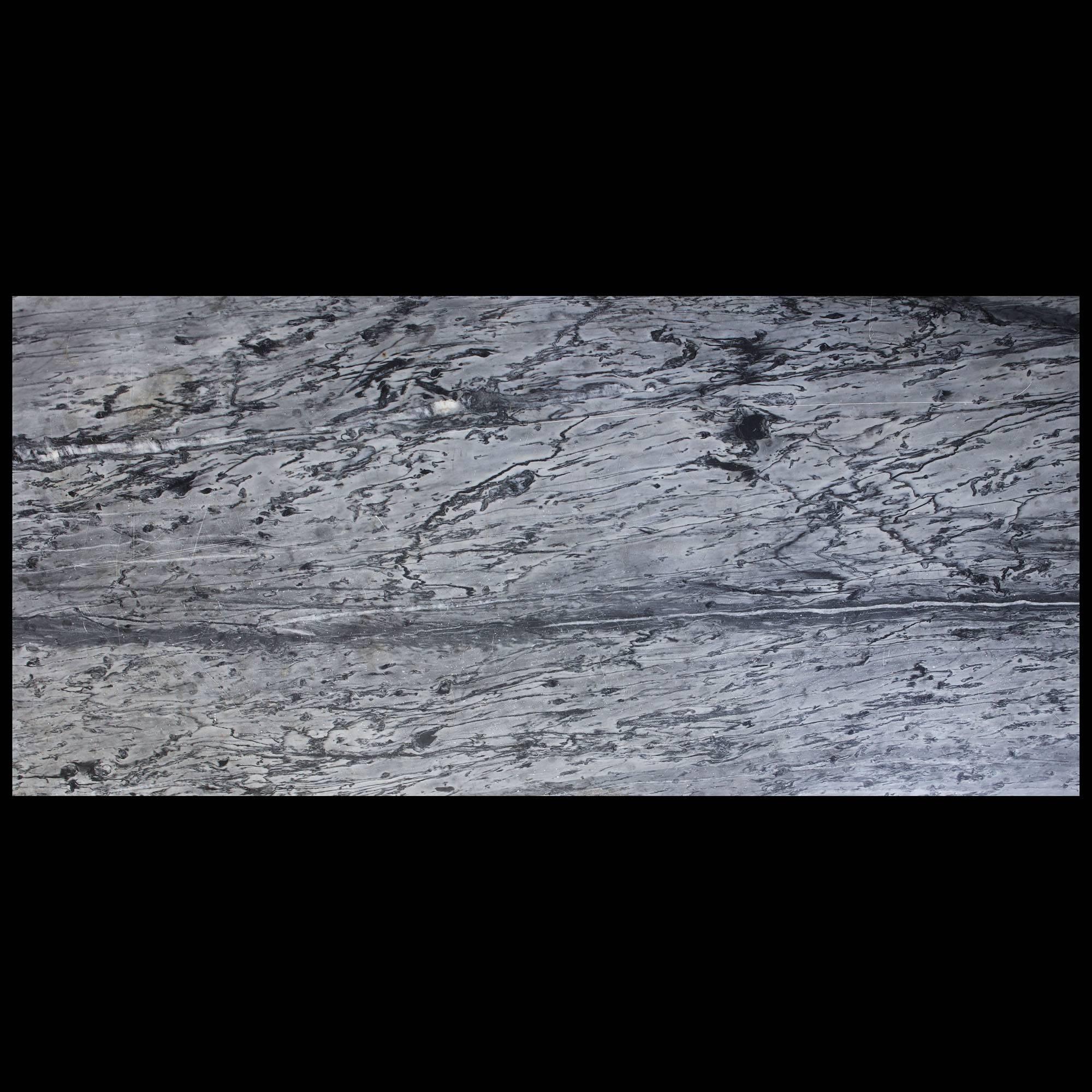 XIX secolo Armadio in mogano a fiamma fine in vendita